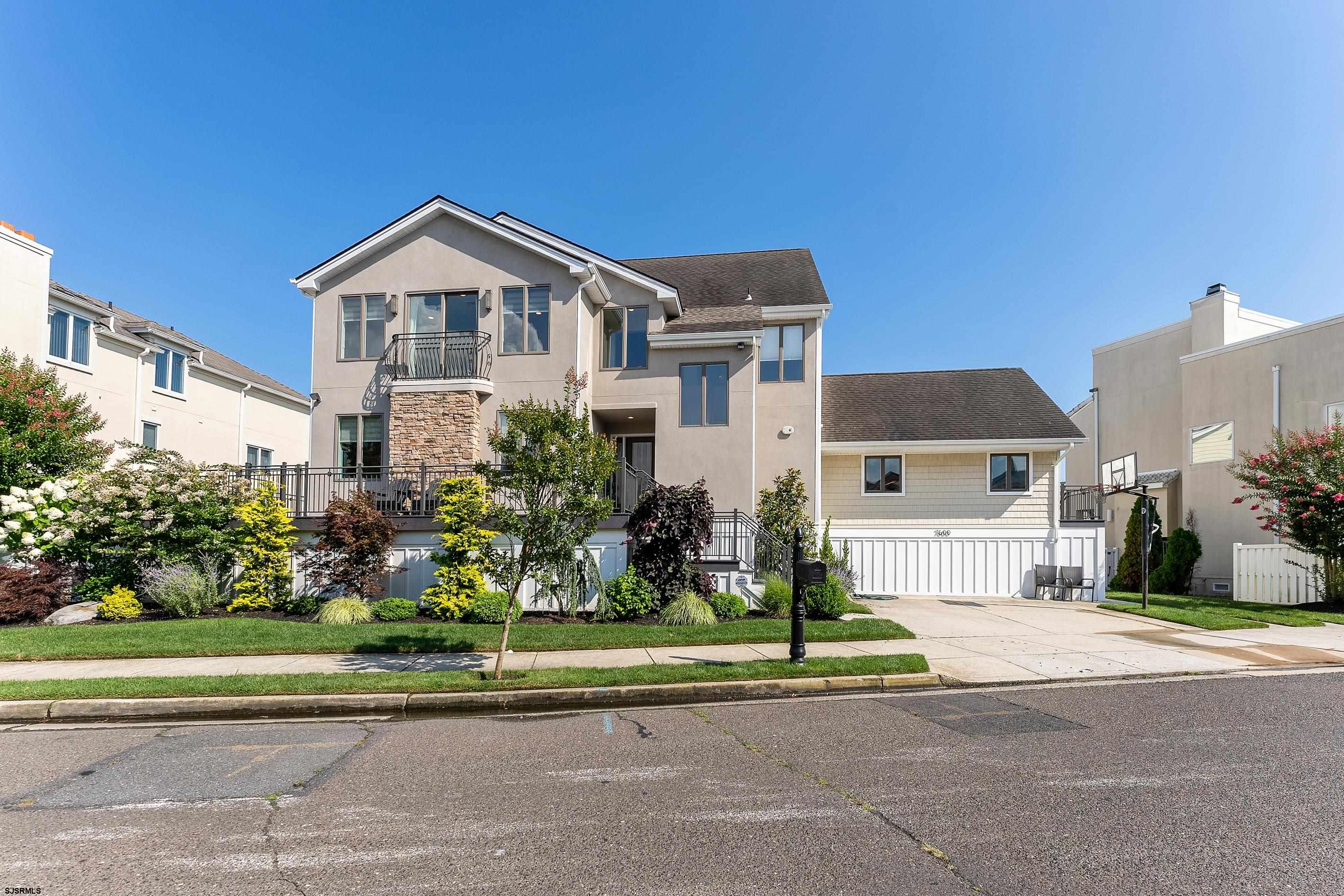 7600 Bayshore Dr