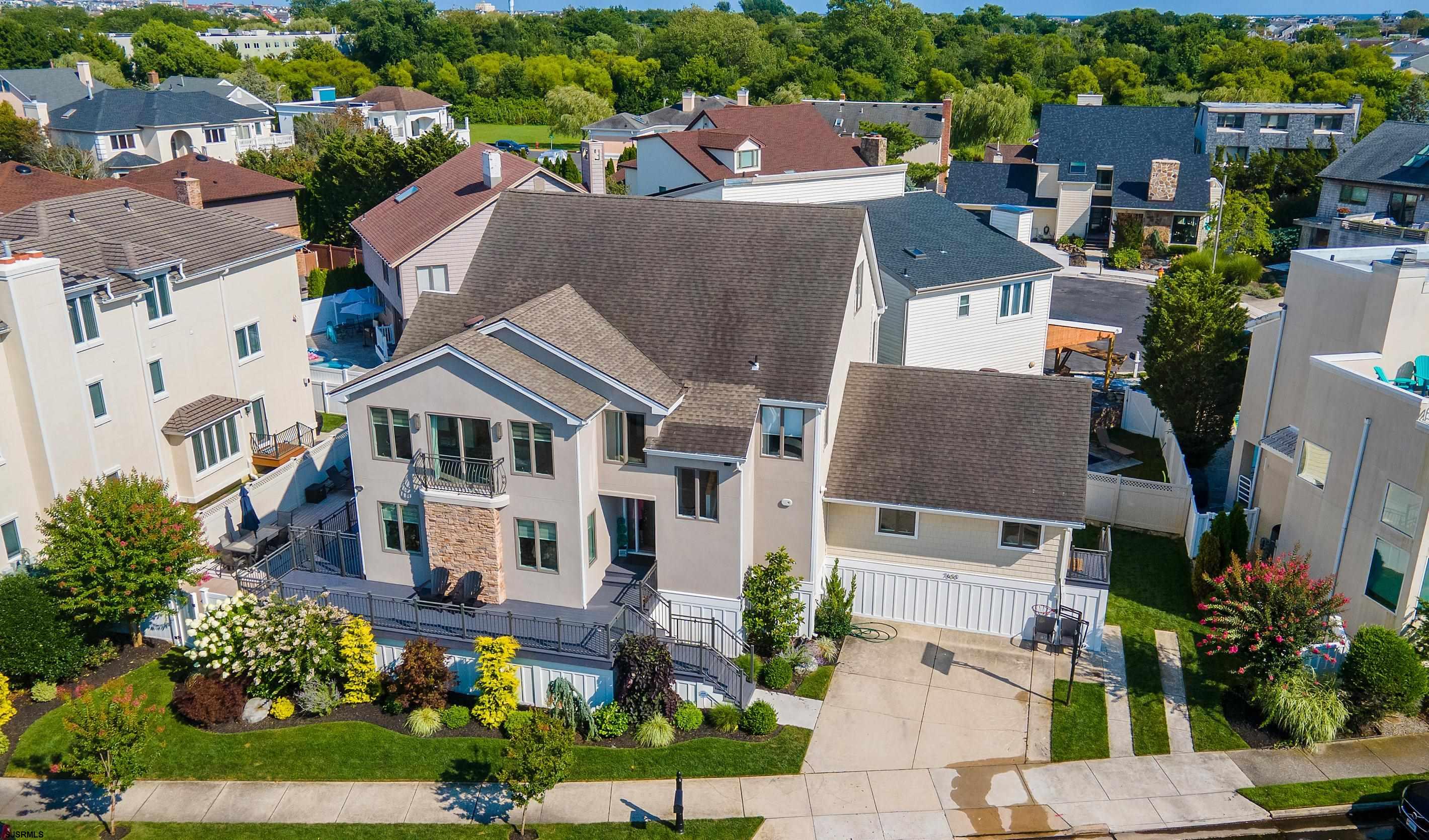 7600 Bayshore Dr