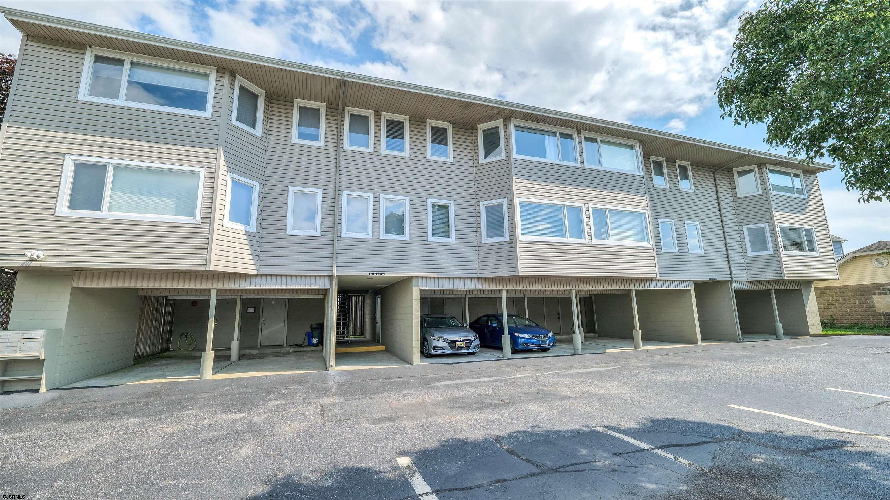 16 N Monroe Ave