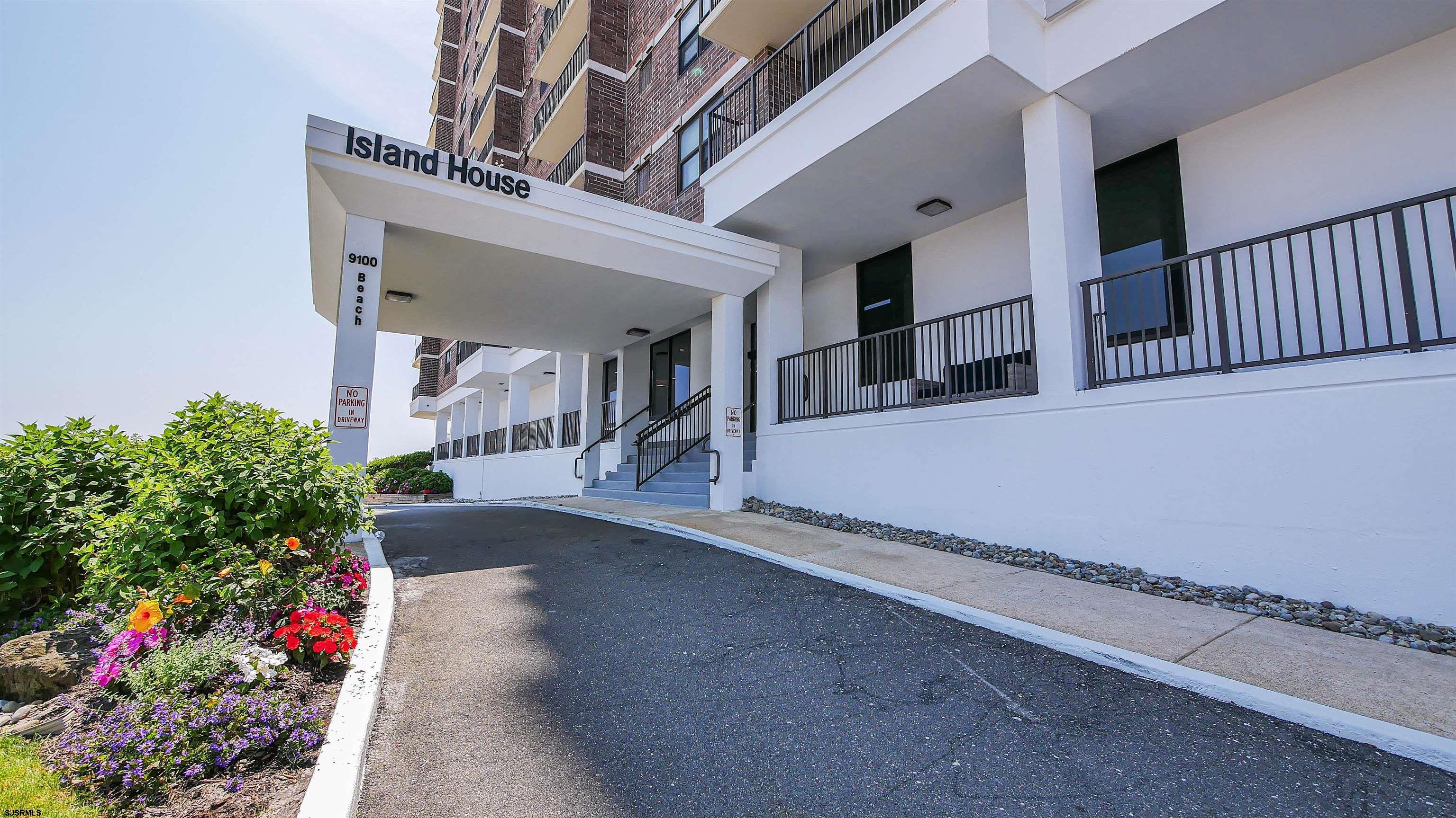 9100 Beach Ave Unit: 905