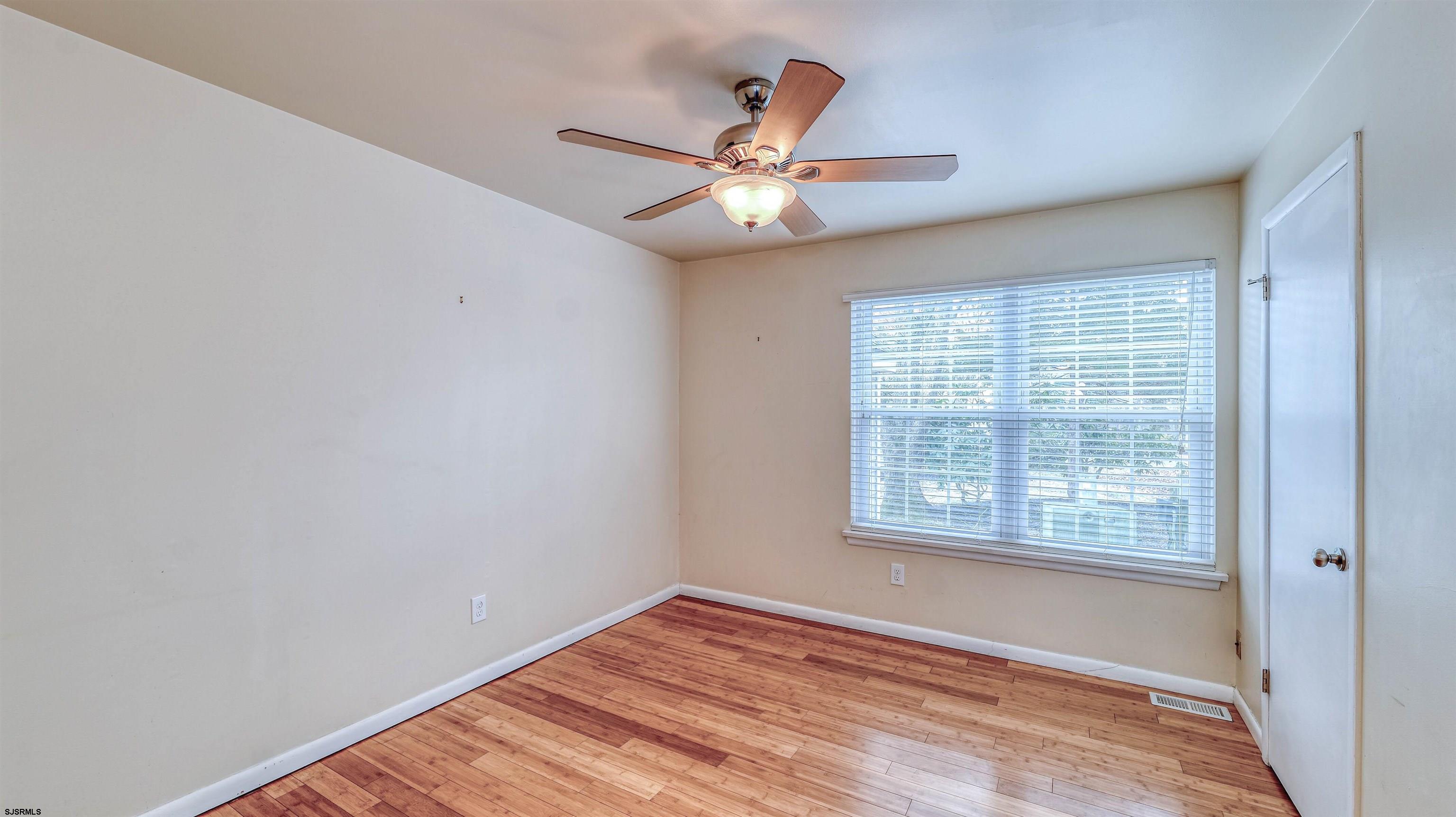 233 London Ct Unit: 233