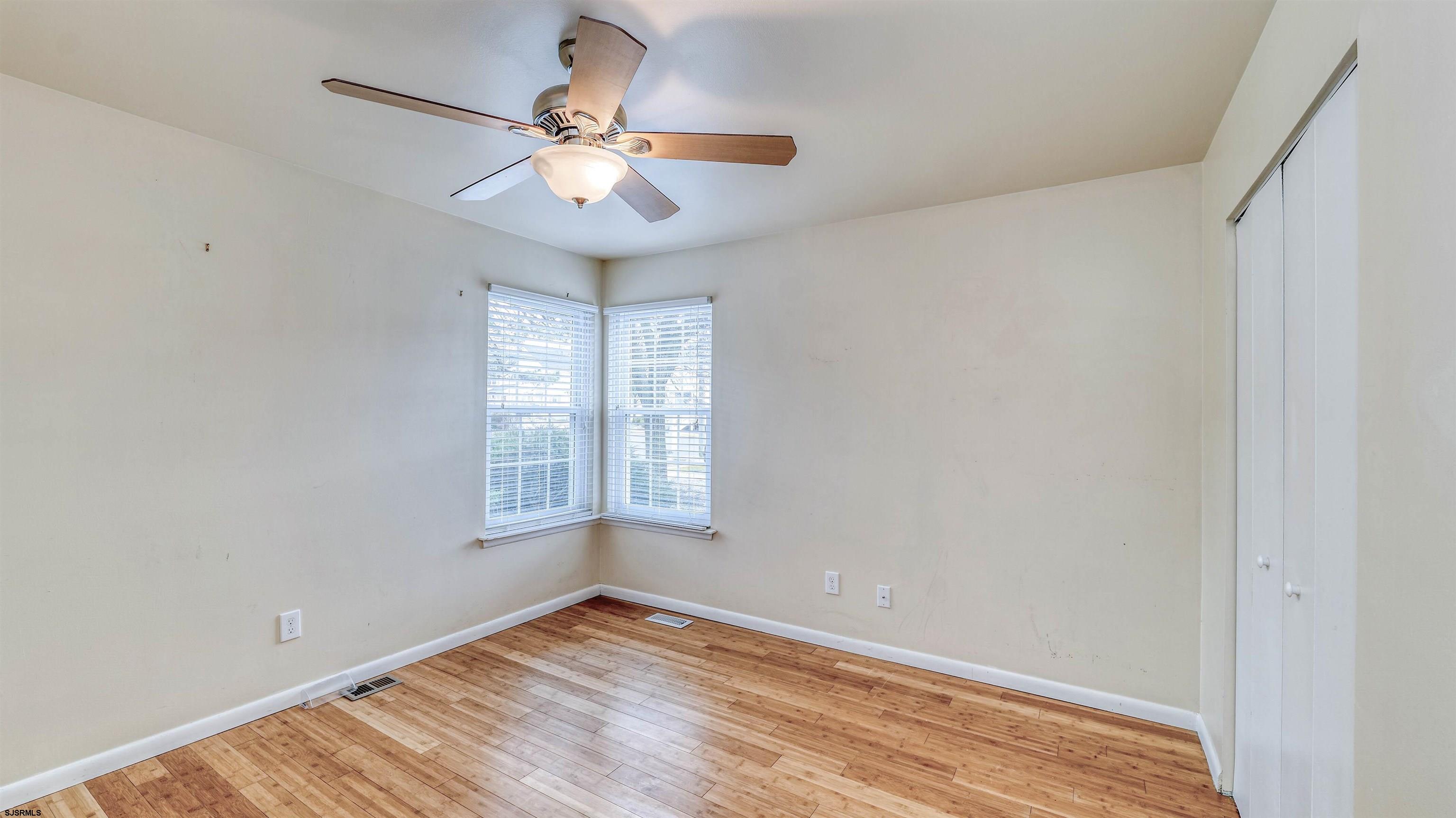 233 London Ct Unit: 233