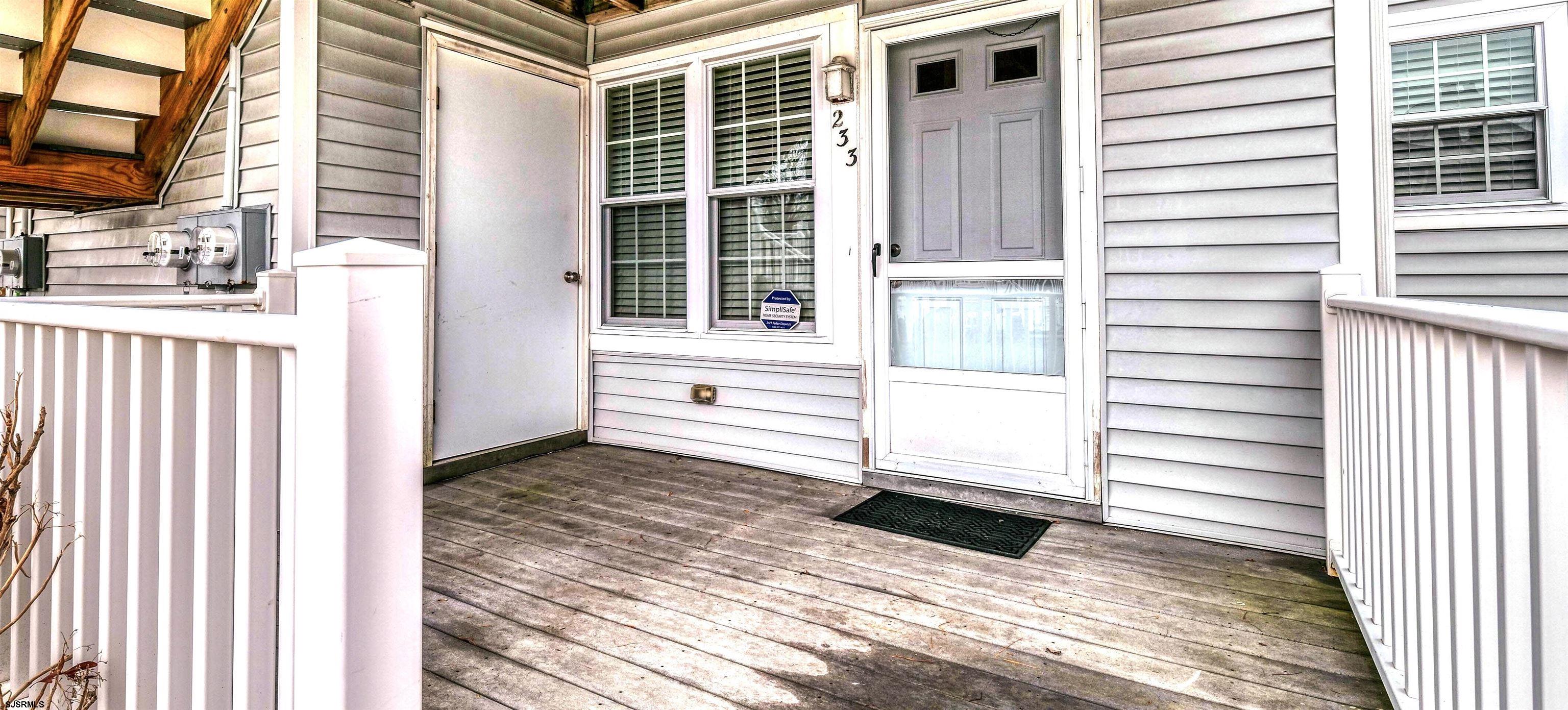 233 London Ct Unit: 233