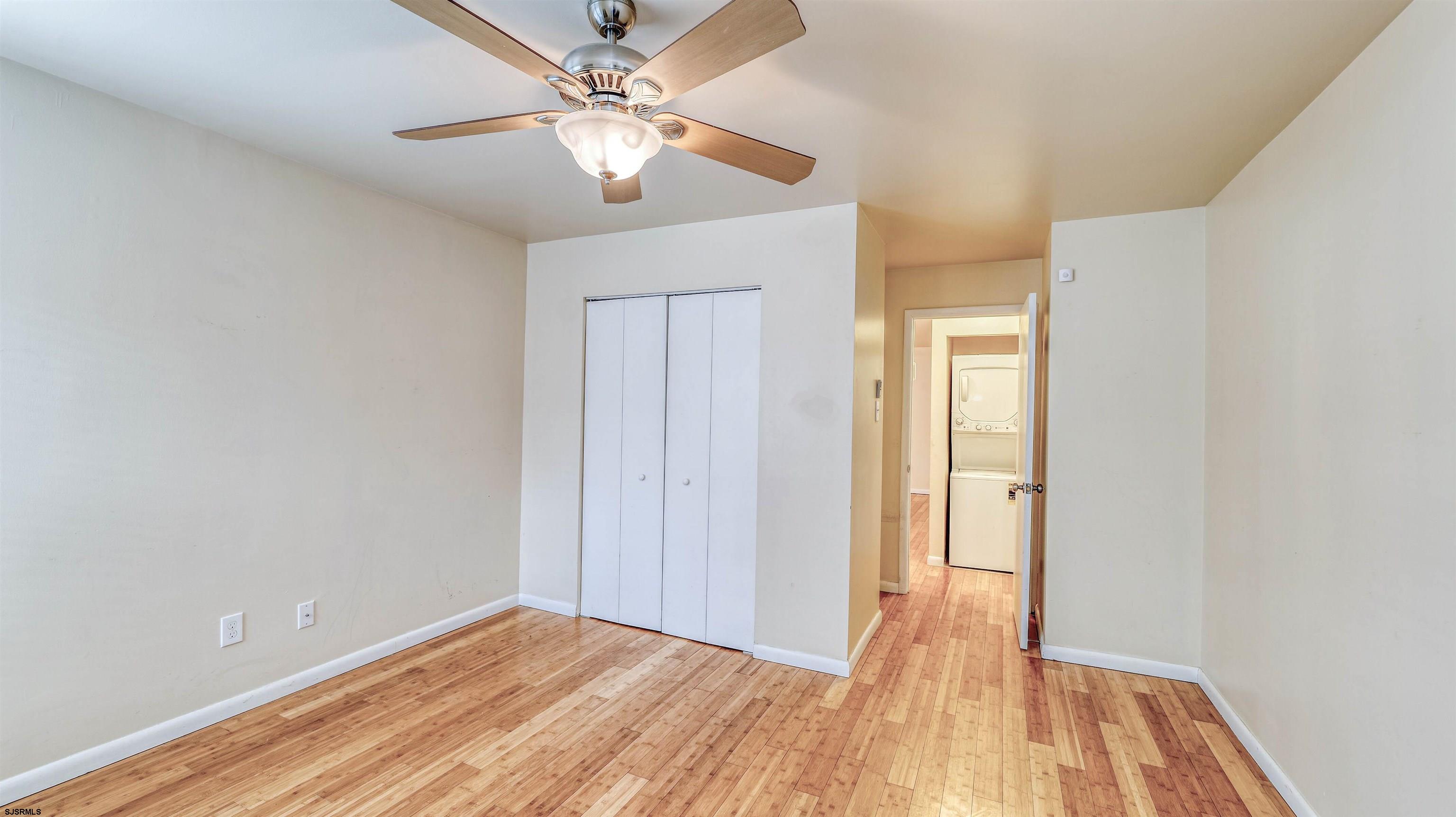 233 London Ct Unit: 233