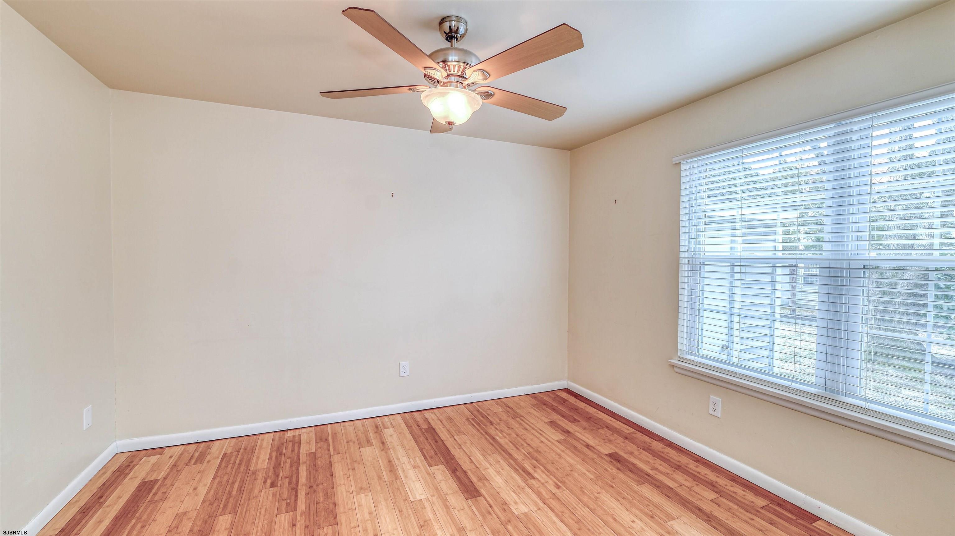 233 London Ct Unit: 233