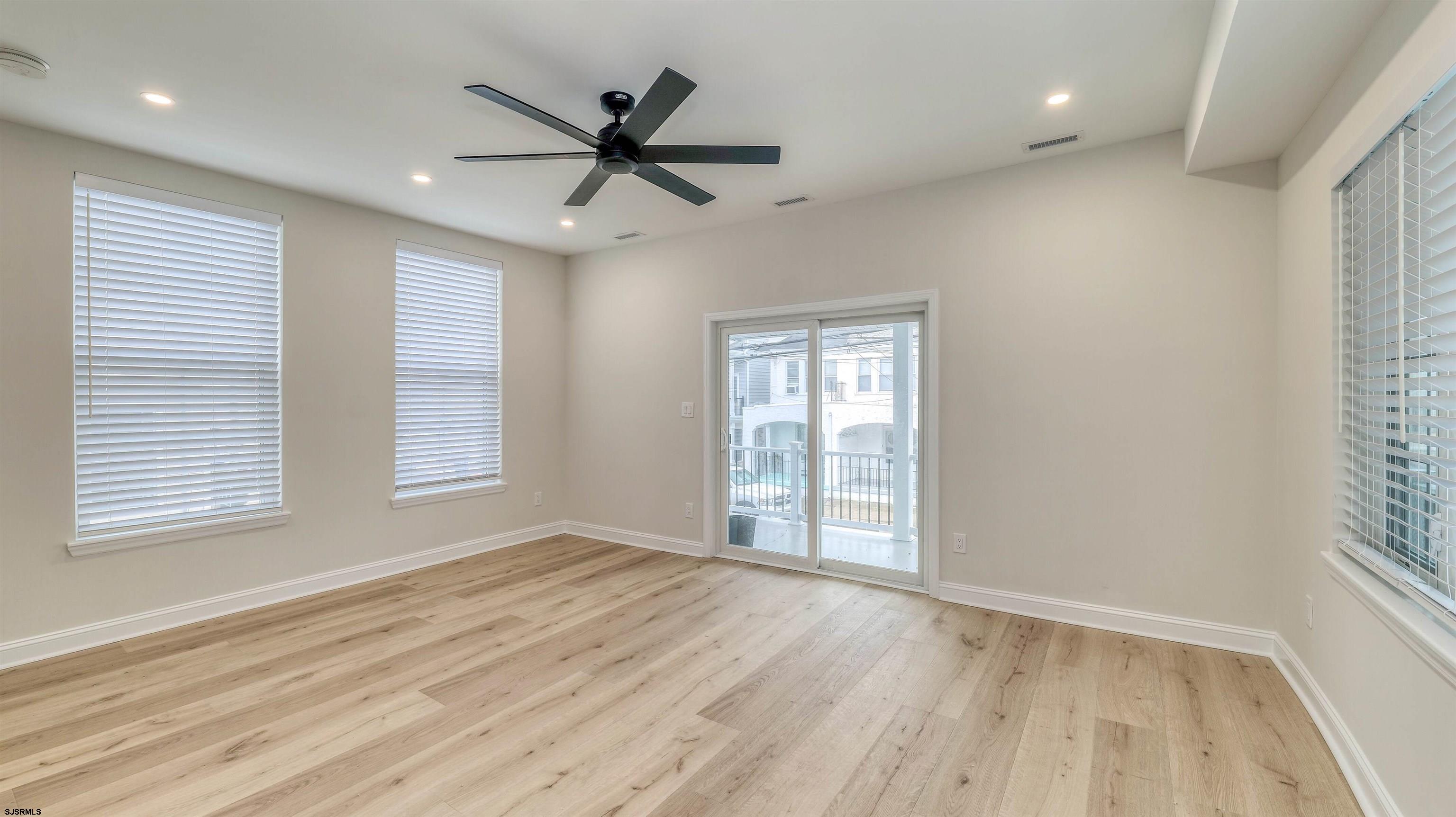 129 N New Haven Ave