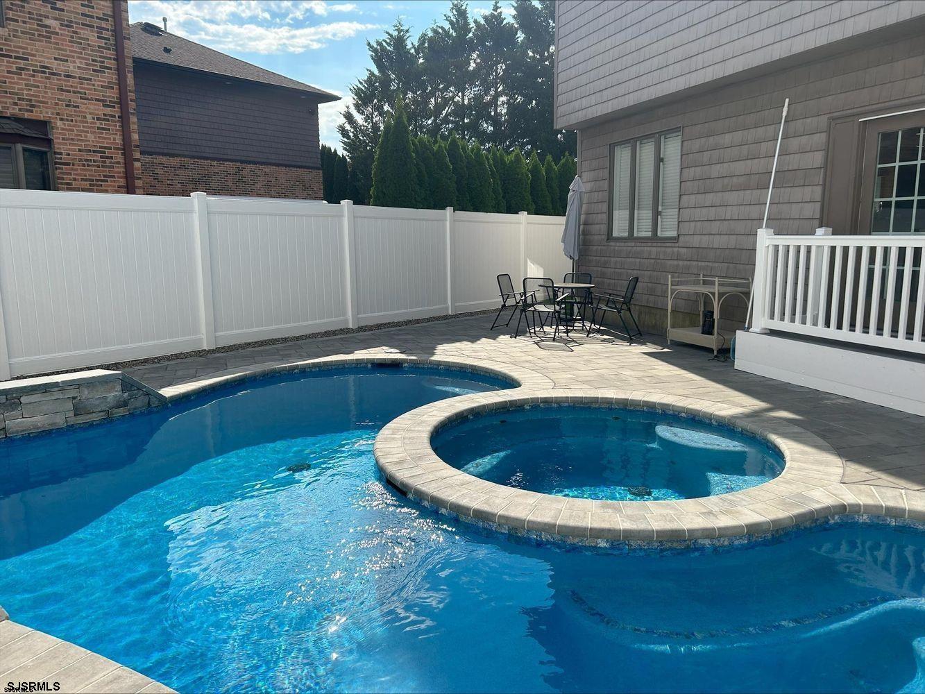 6 Brunswick Ct