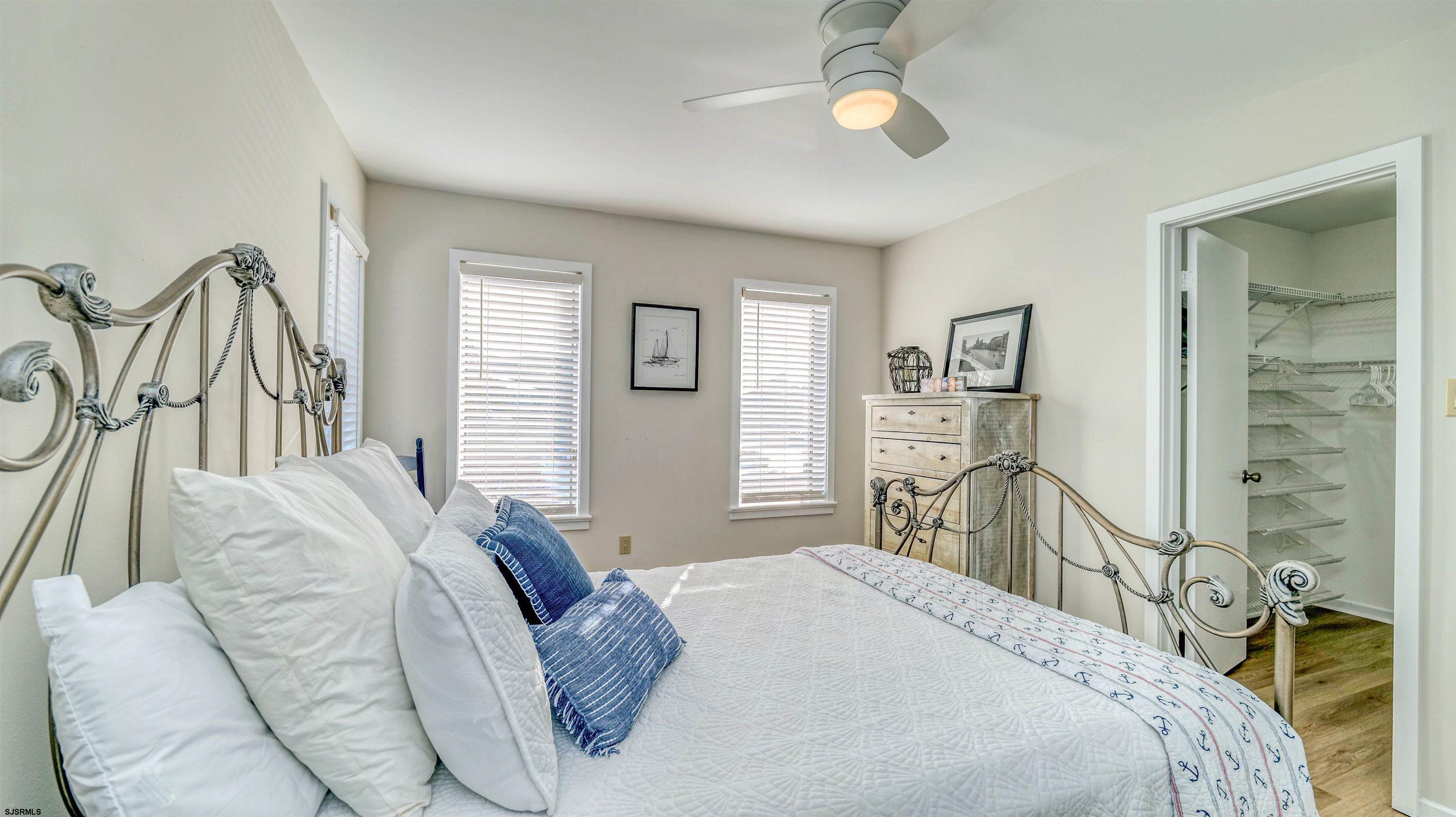 6 Brunswick Ct