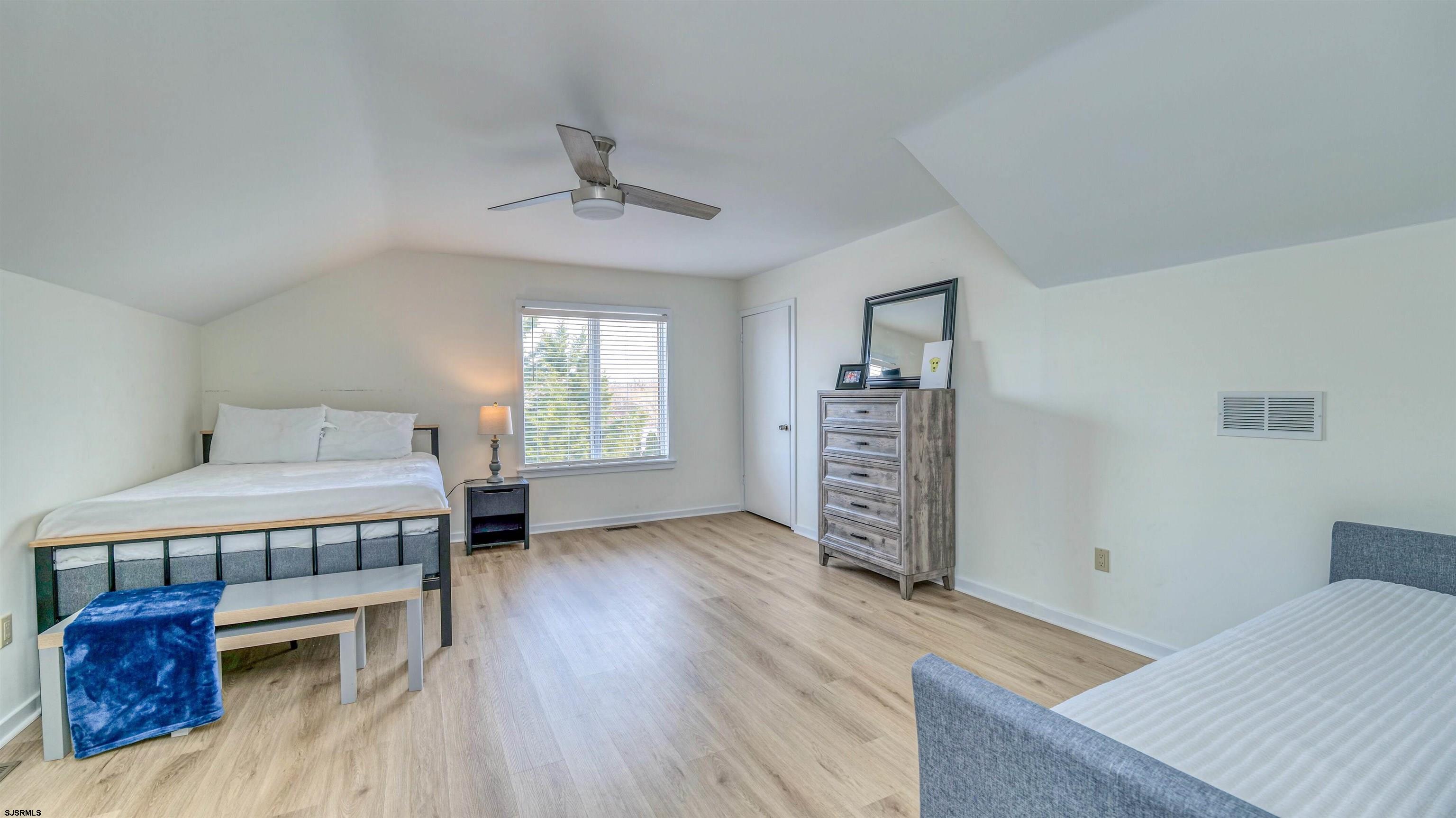 6 Brunswick Ct
