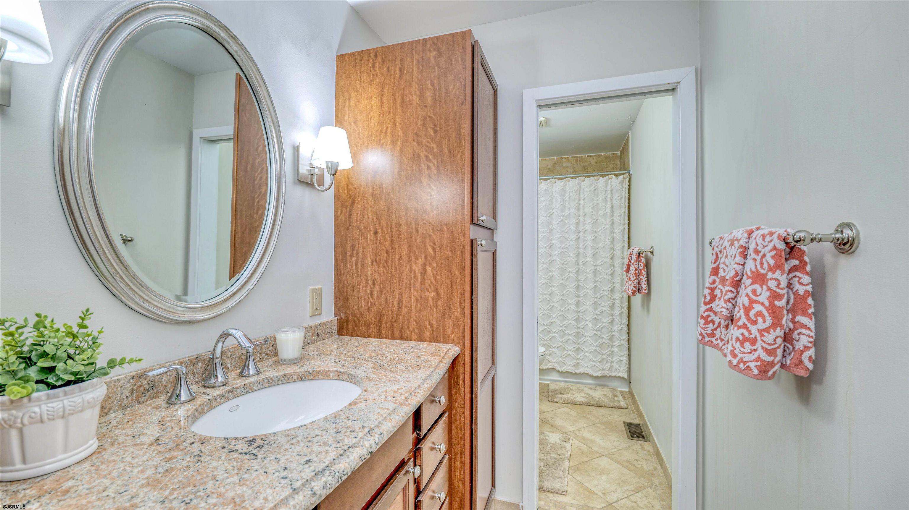 6 Brunswick Ct