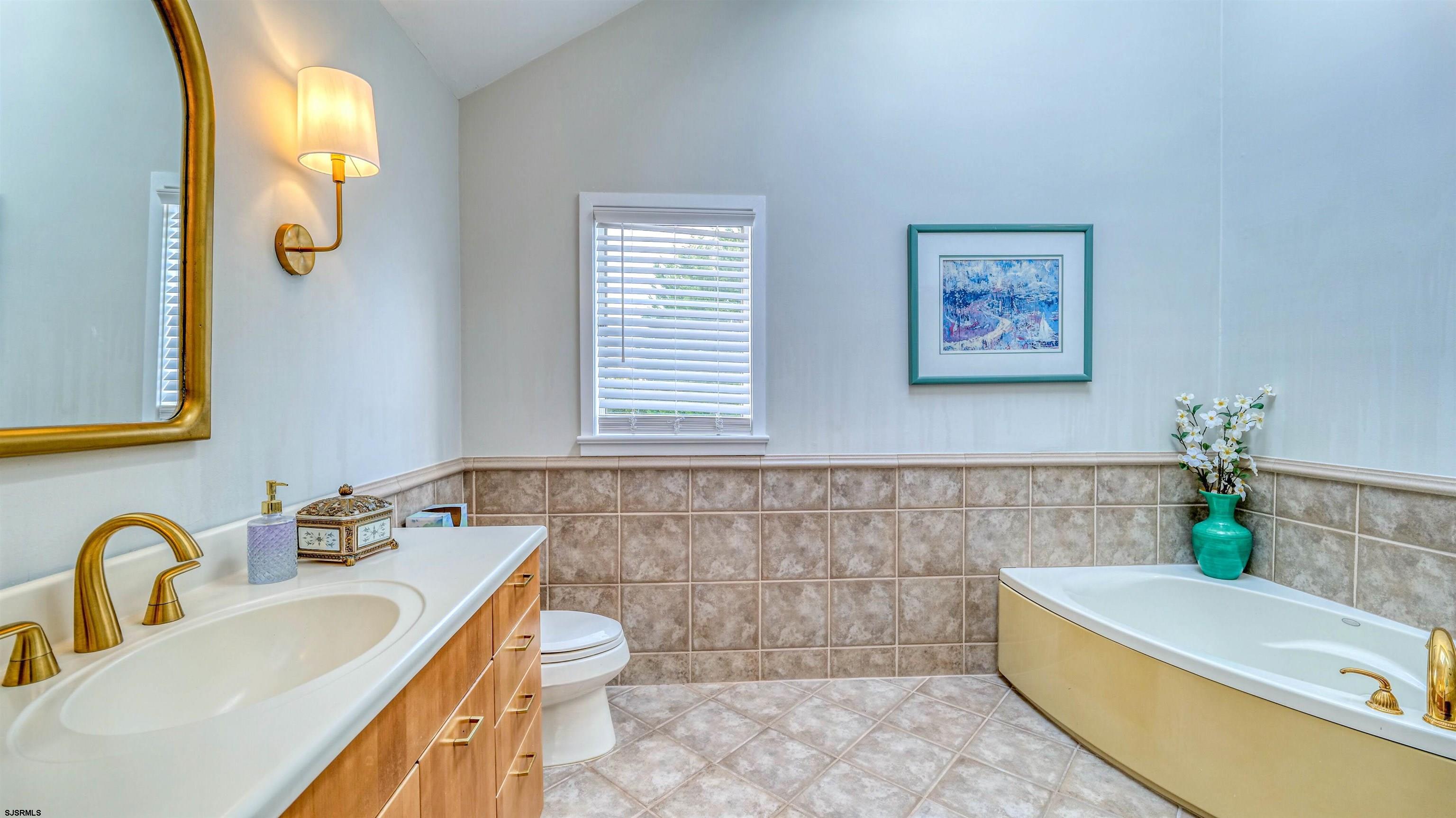 6 Brunswick Ct