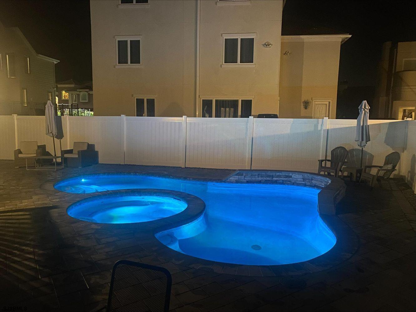 6 Brunswick Ct