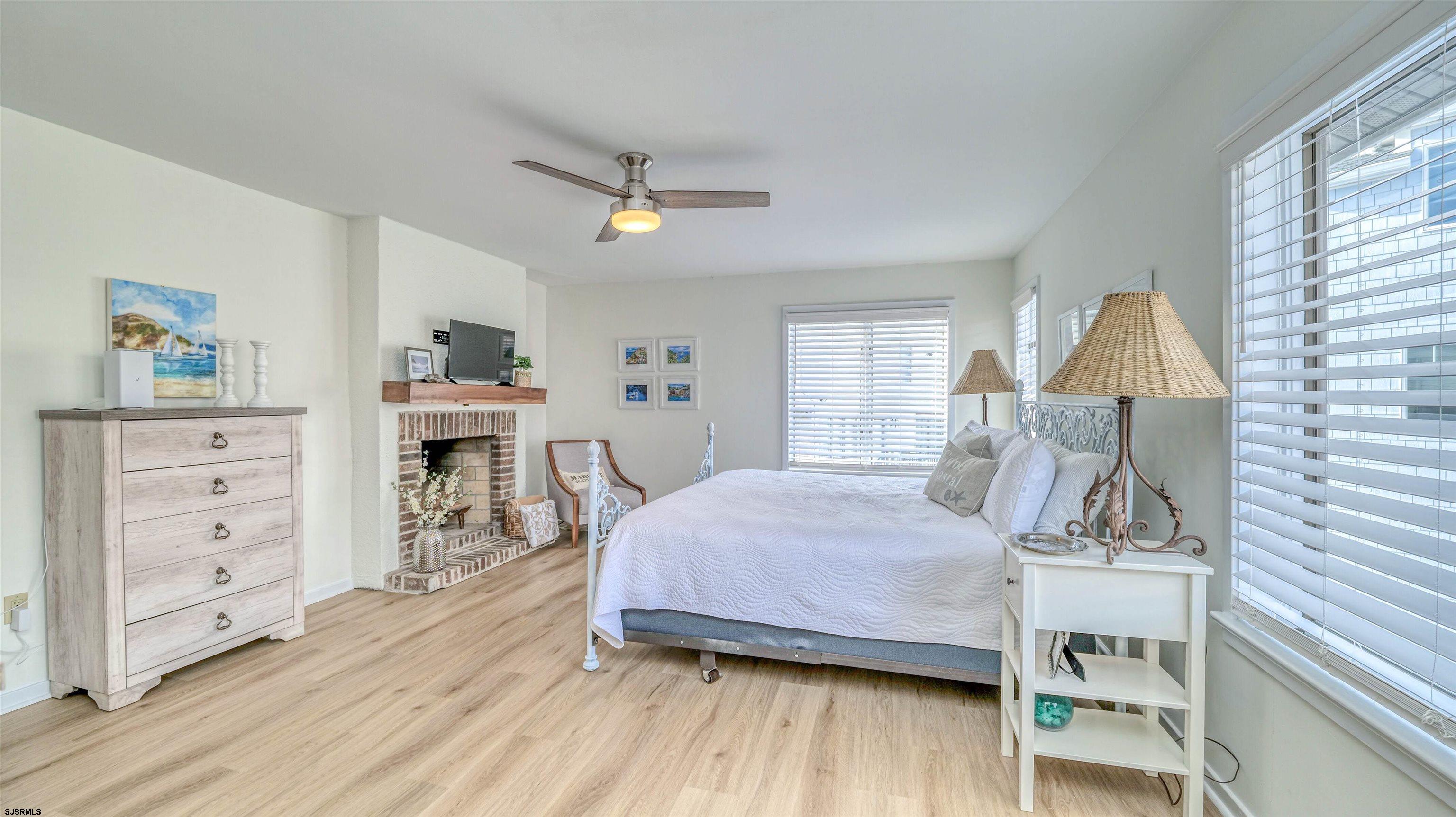 6 Brunswick Ct