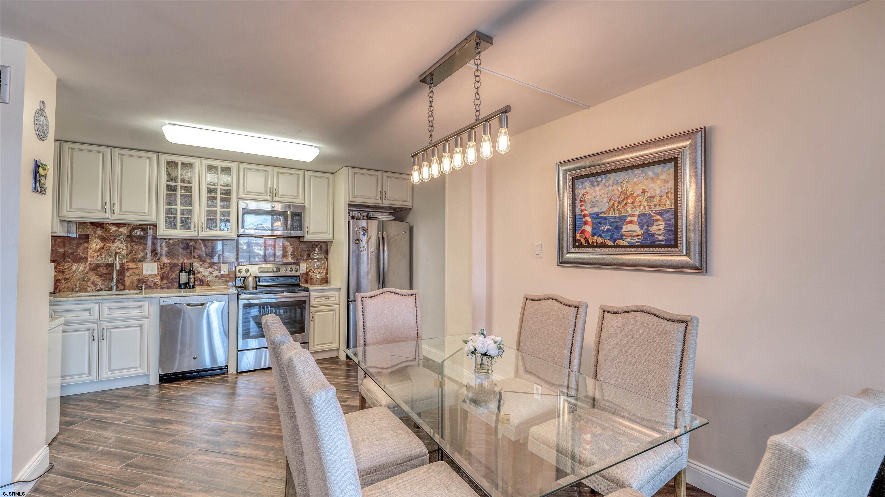 111 S 16th Ave Unit: 313