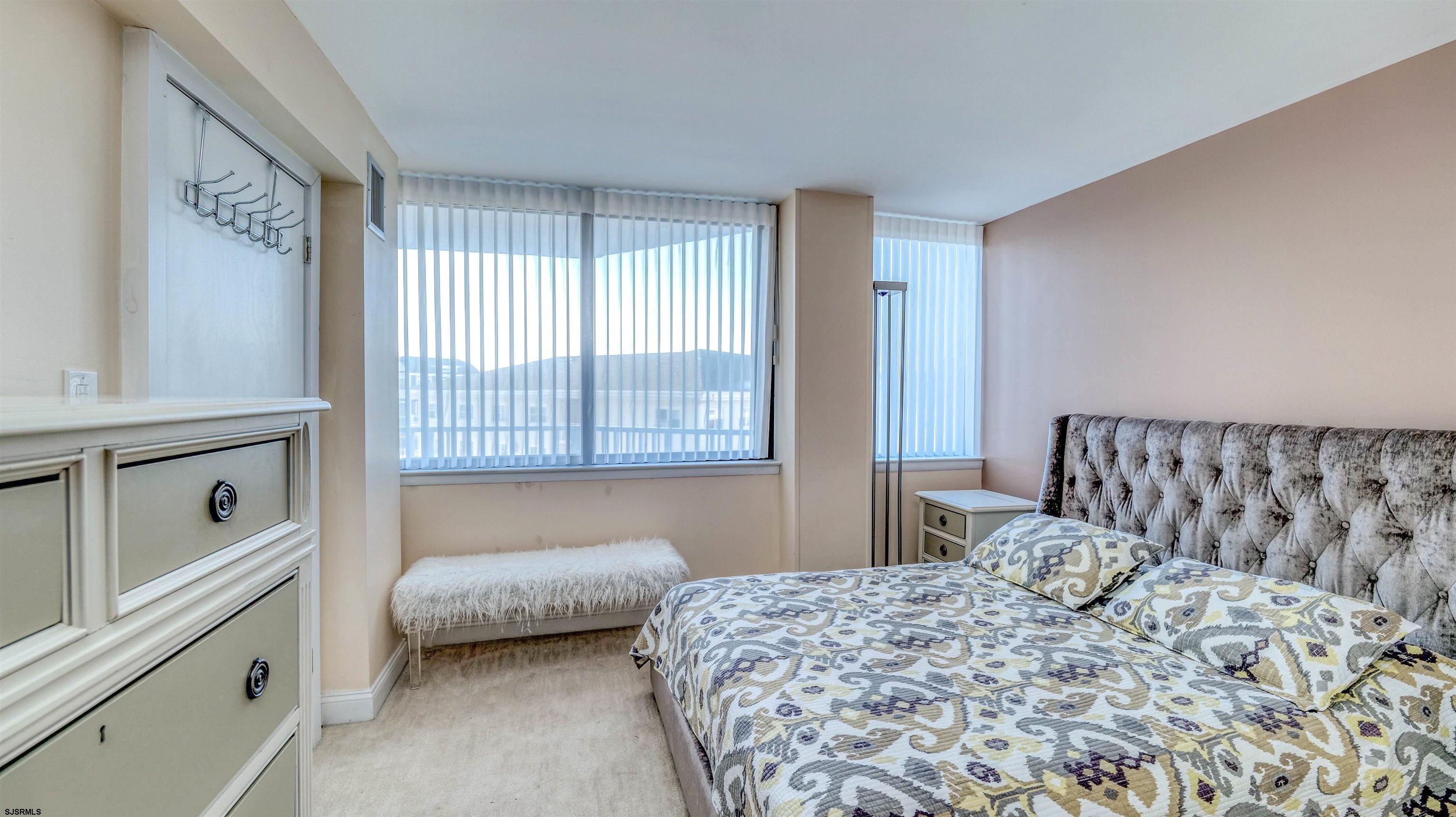 111 S 16th Ave Unit: 313