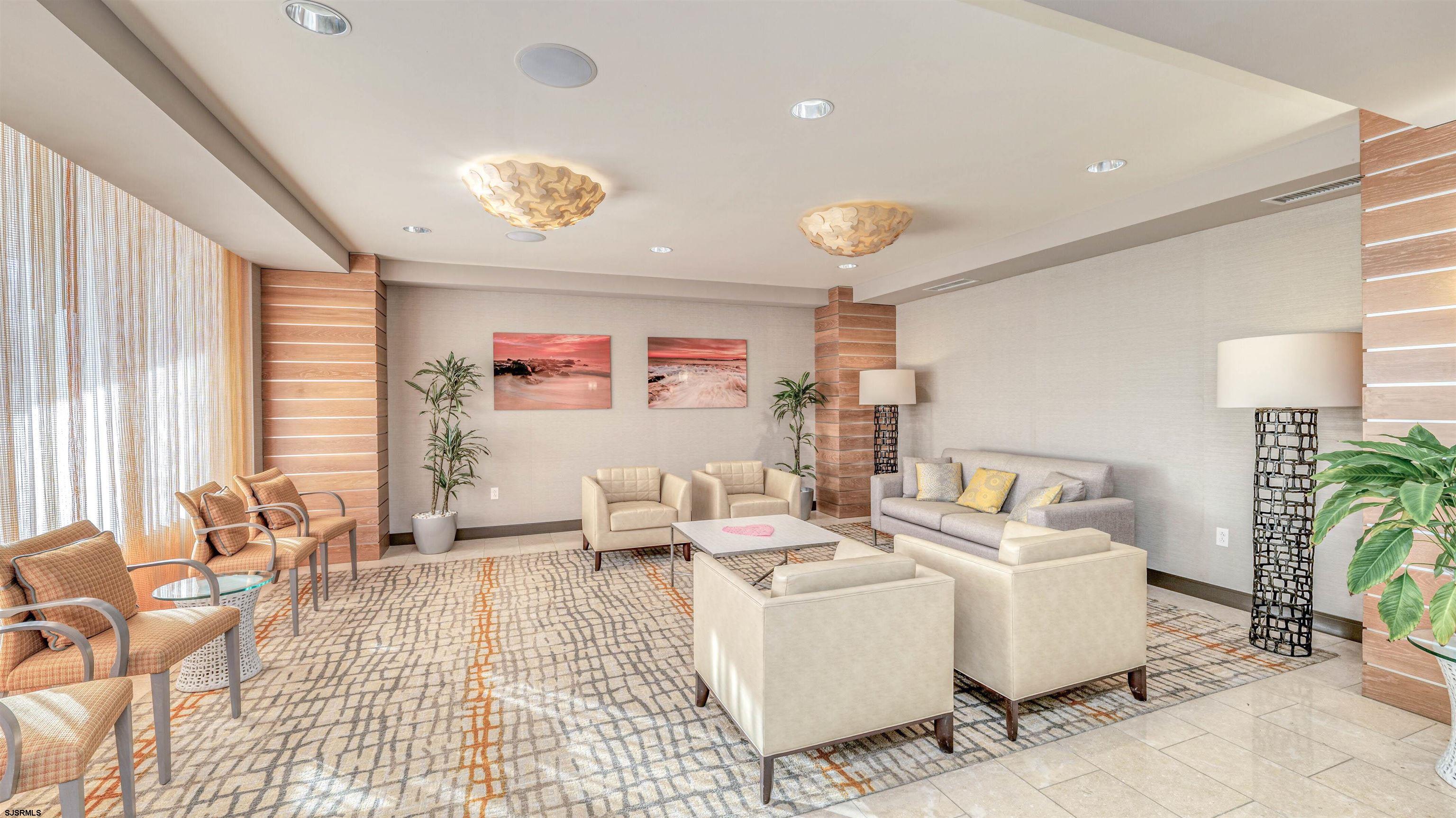 111 S 16th Ave Unit: 313