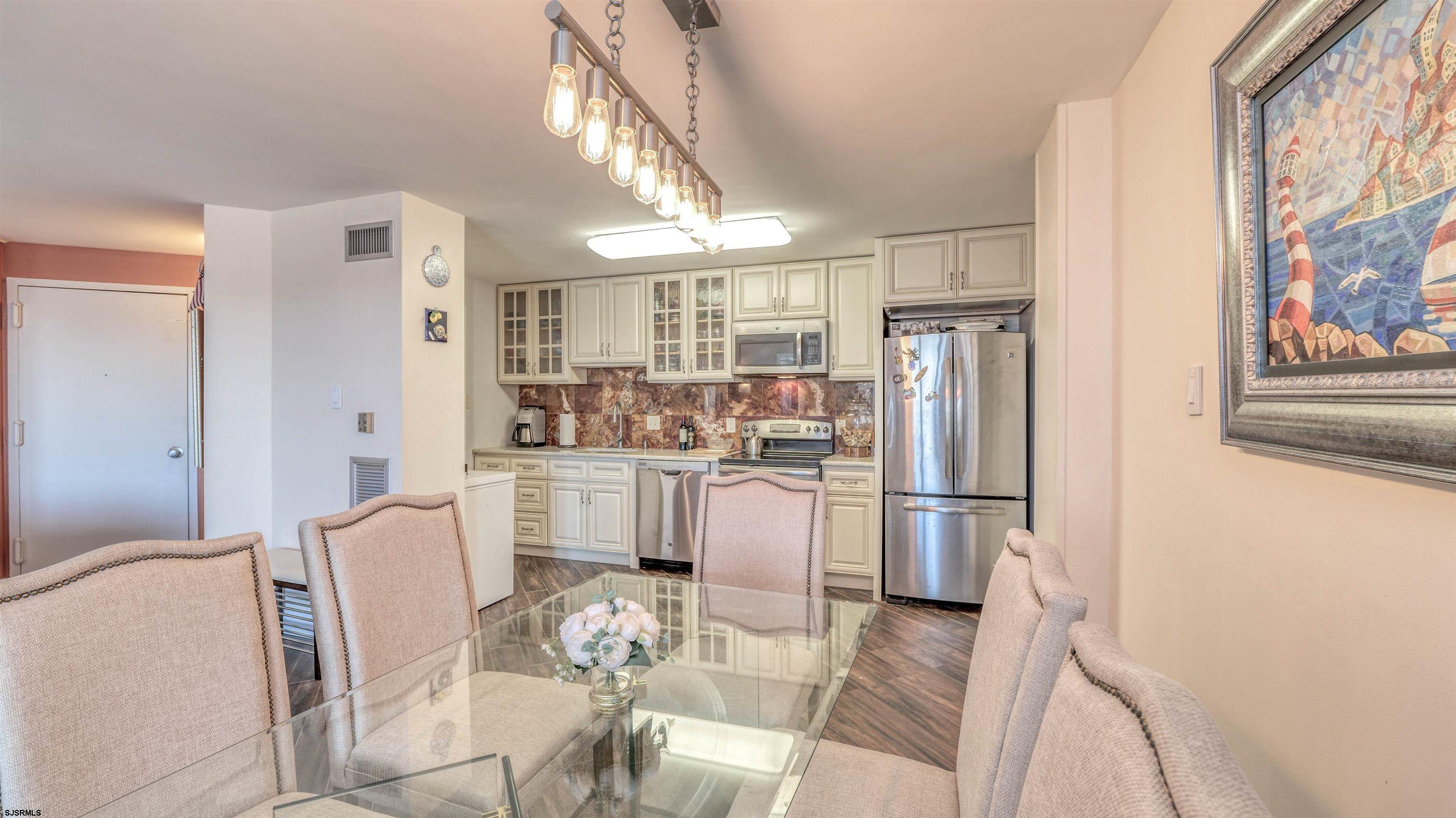 111 S 16th Ave Unit: 313