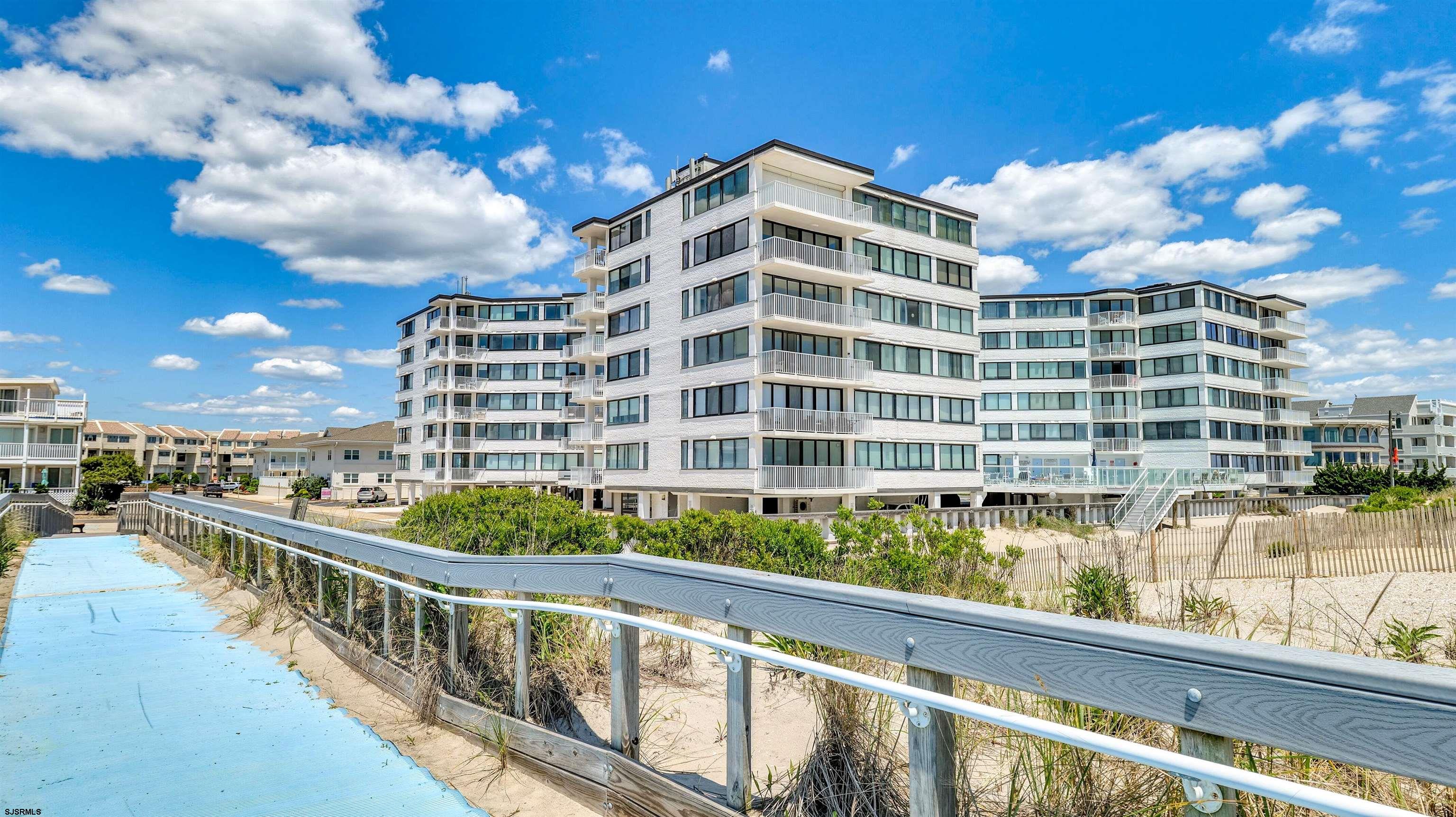111 S 16th Ave Unit: 313