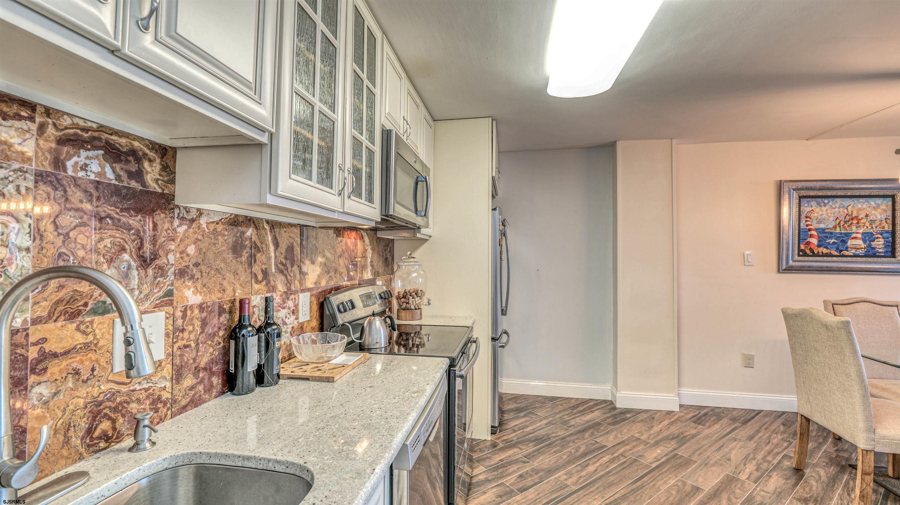 111 S 16th Ave Unit: 313
