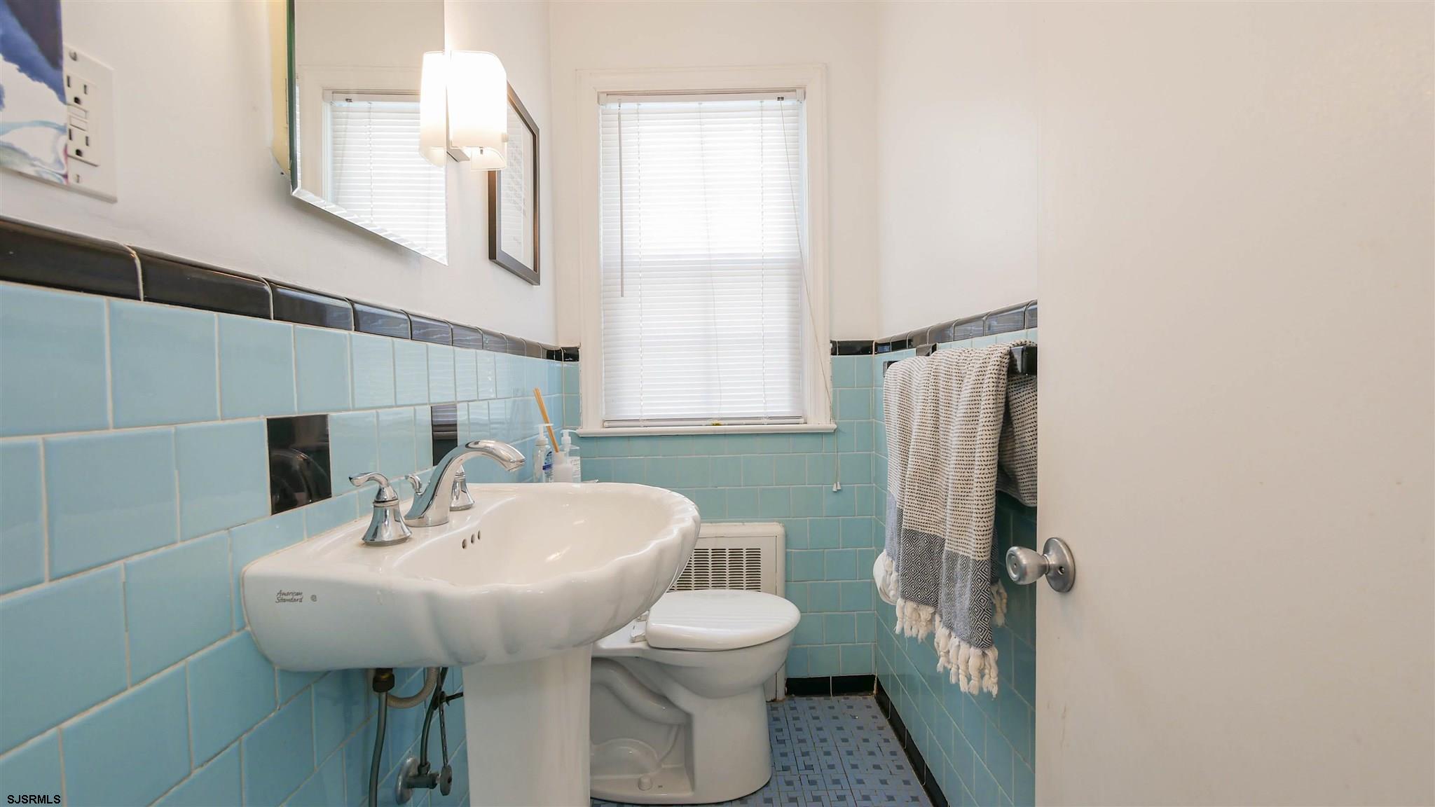 110 N Pembroke Ave