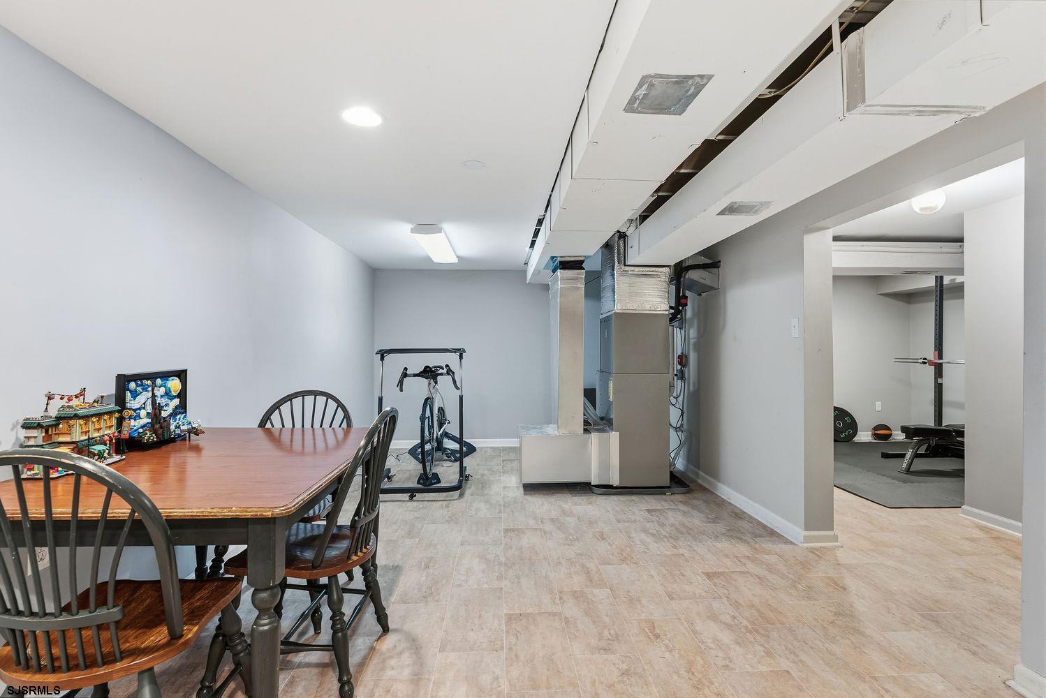 1801 West Ave