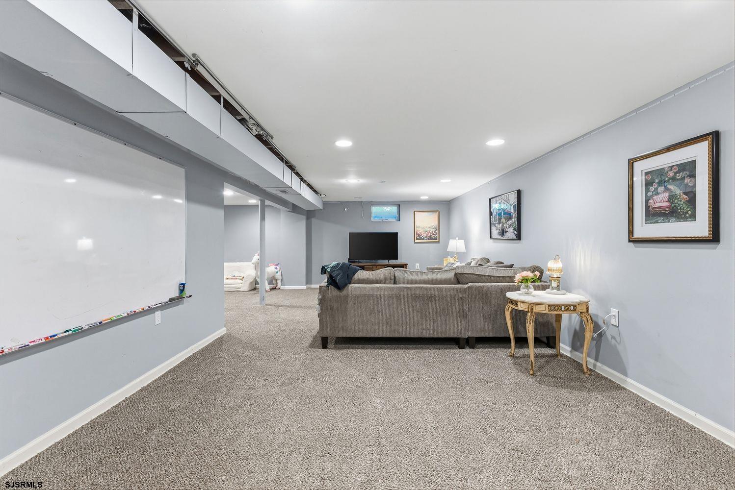 1801 West Ave