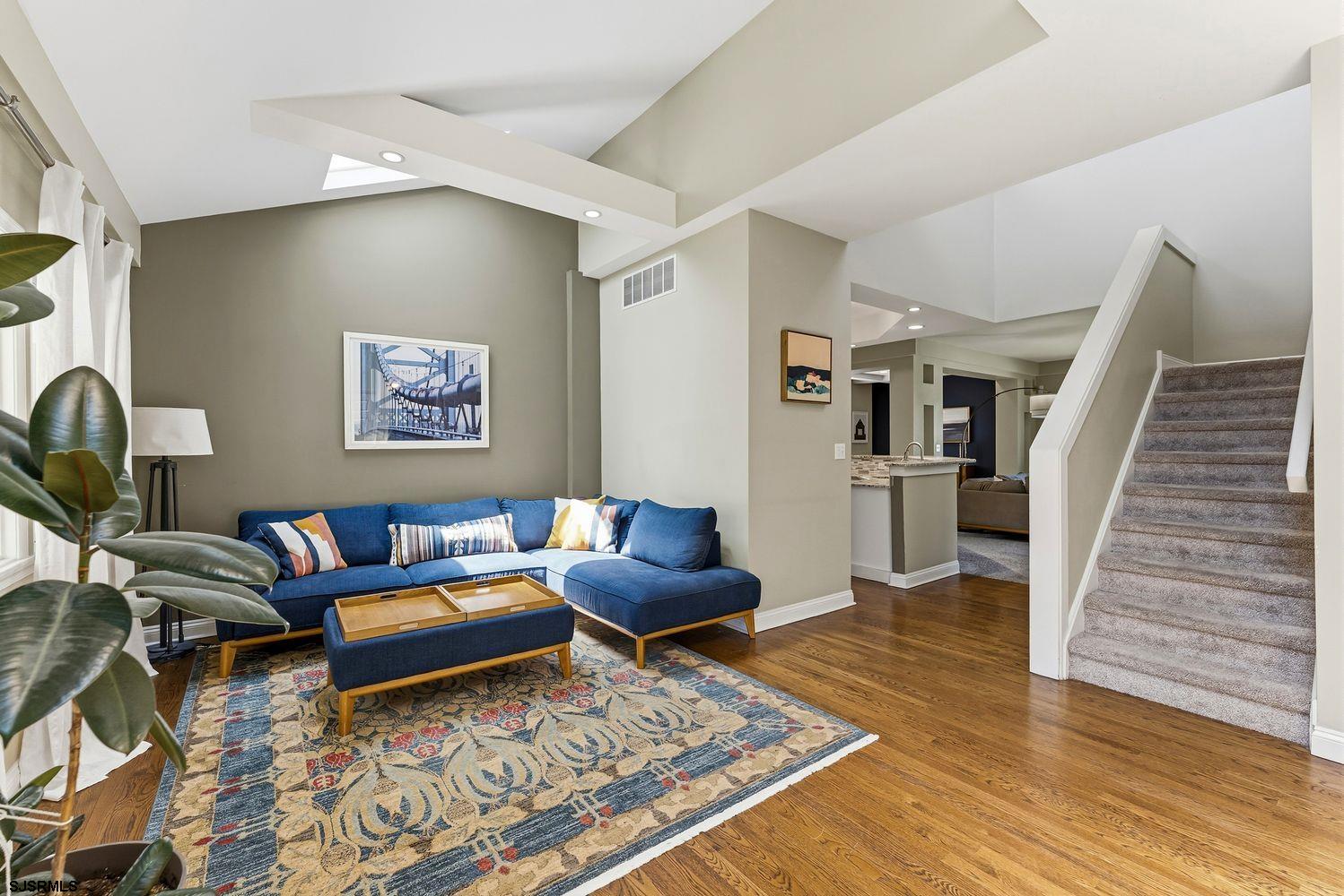 1801 West Ave