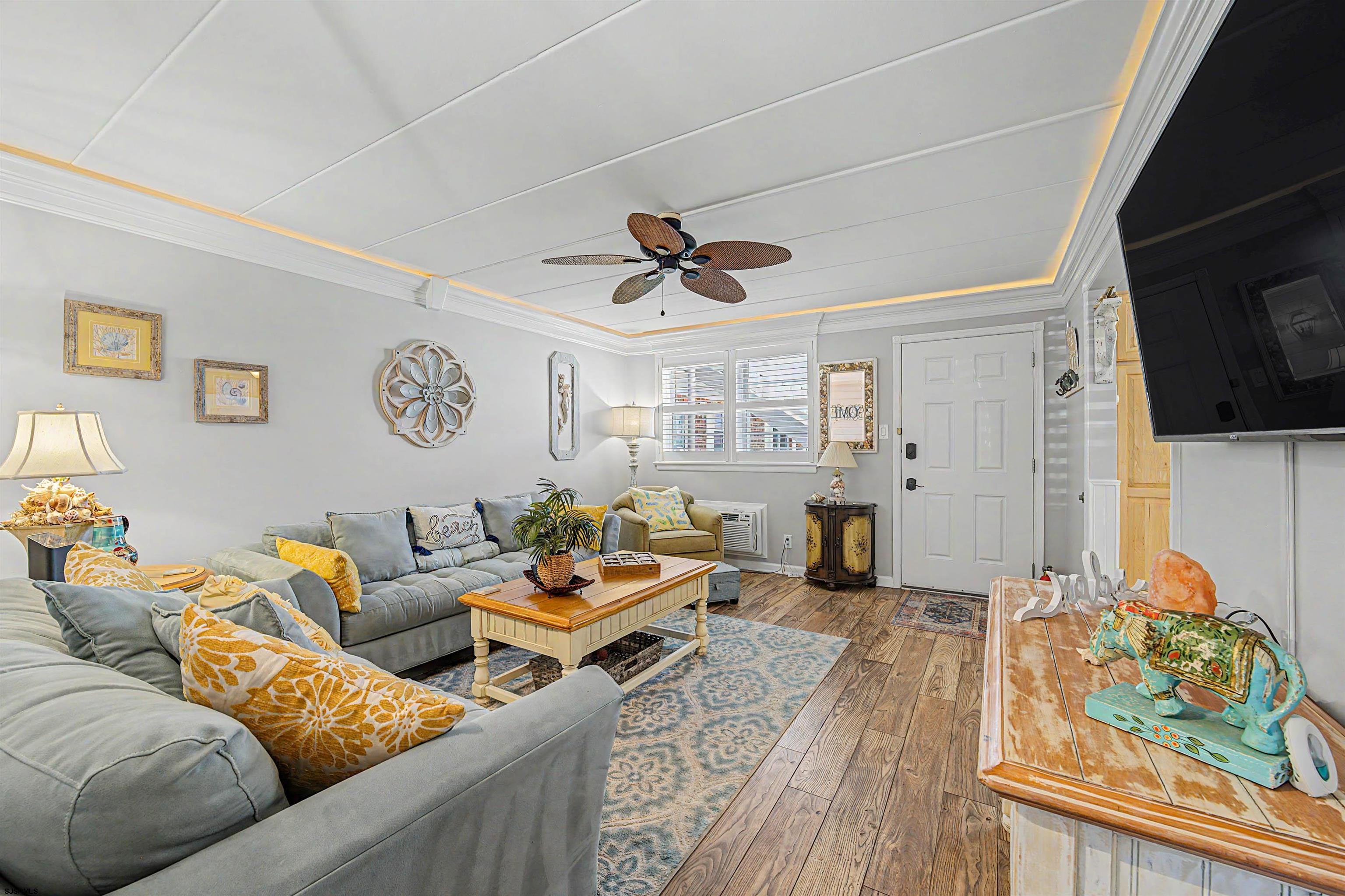 21 S Monroe Ave