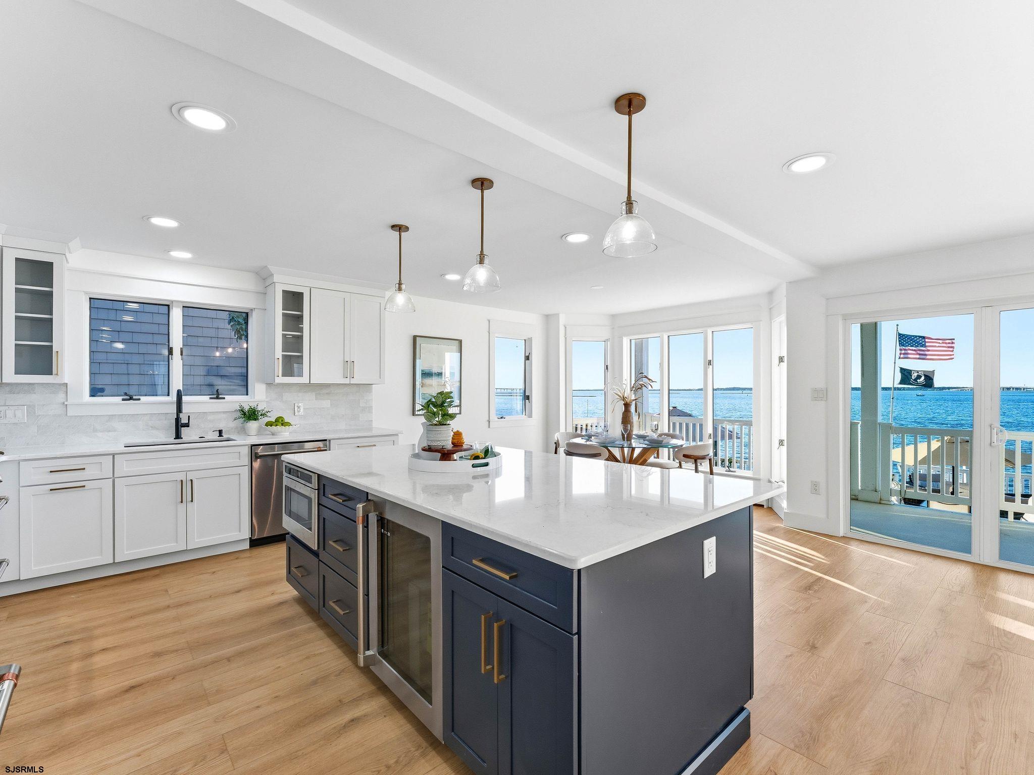 195 W 17th Street Unit: 1