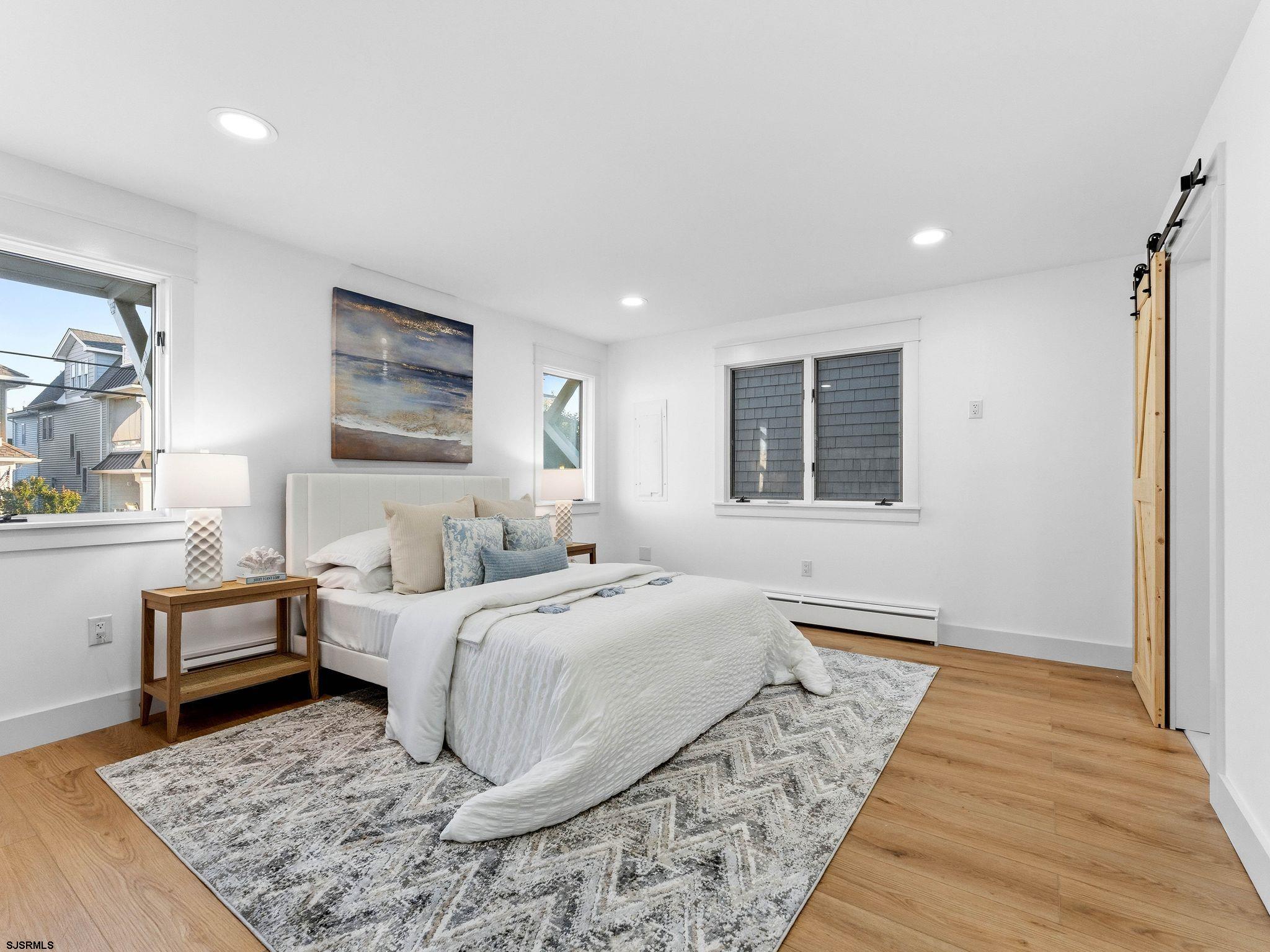 195 W 17th Street Unit: 1