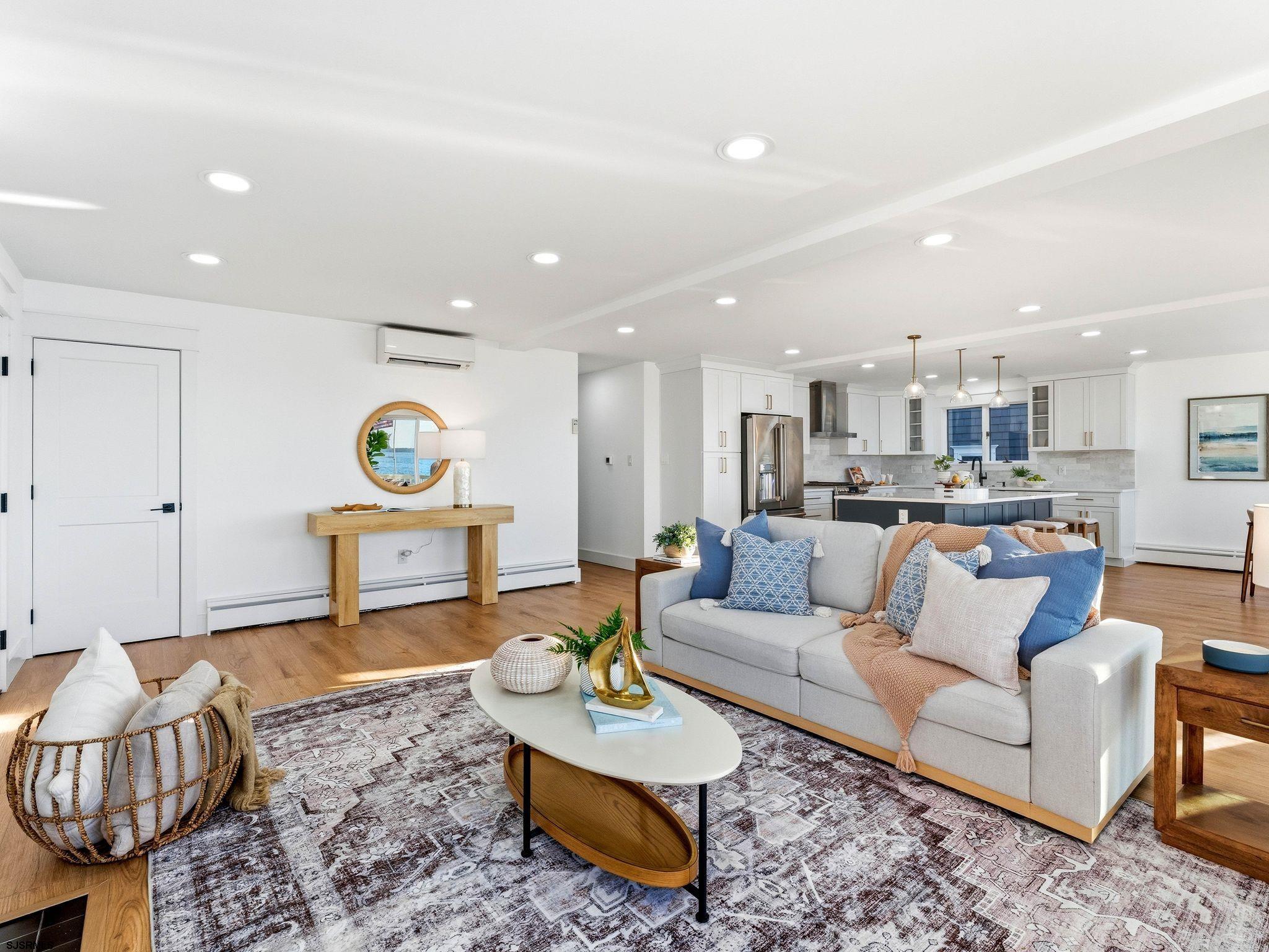 195 W 17th Street Unit: 1