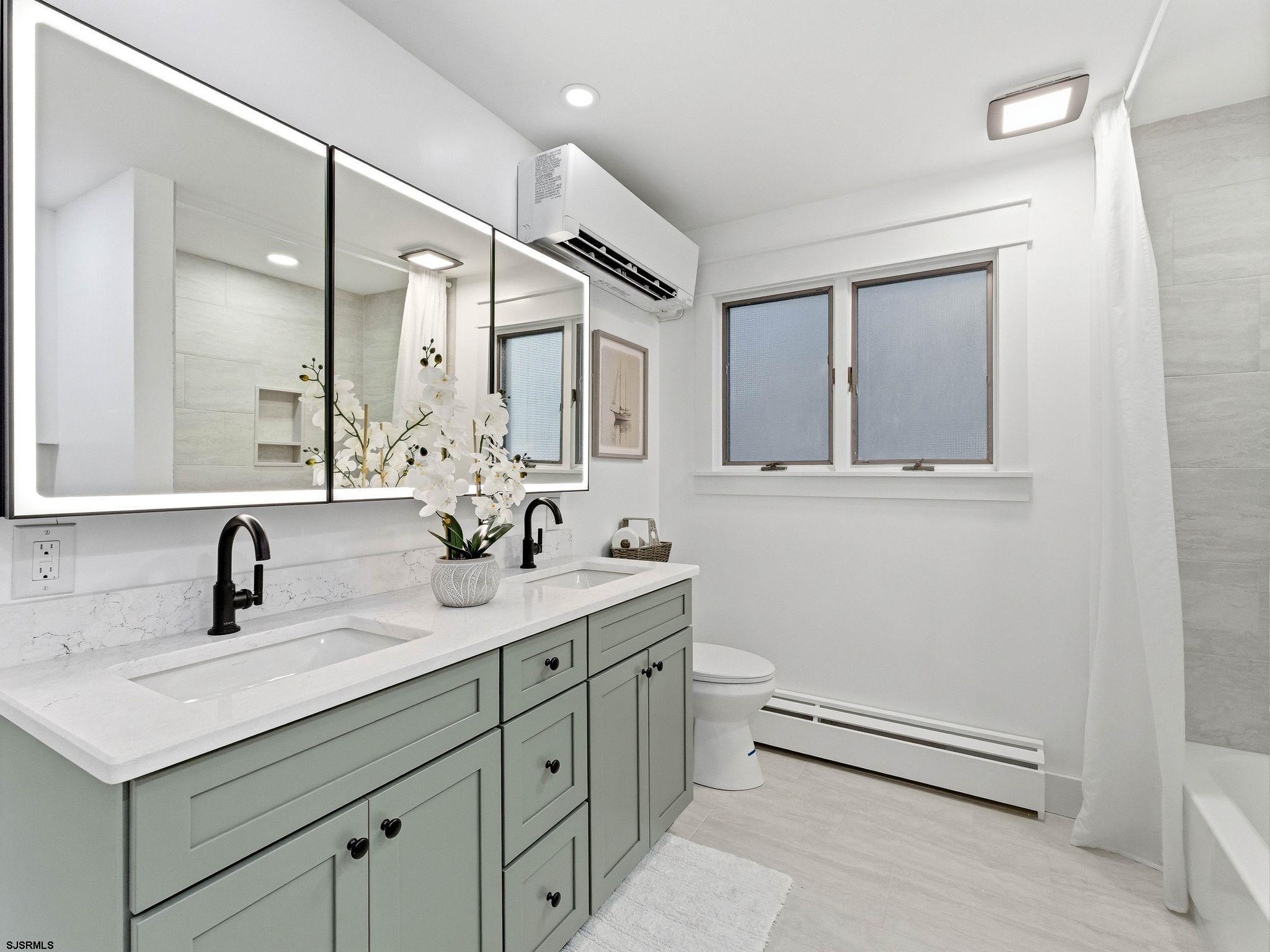 195 W 17th Street Unit: 1