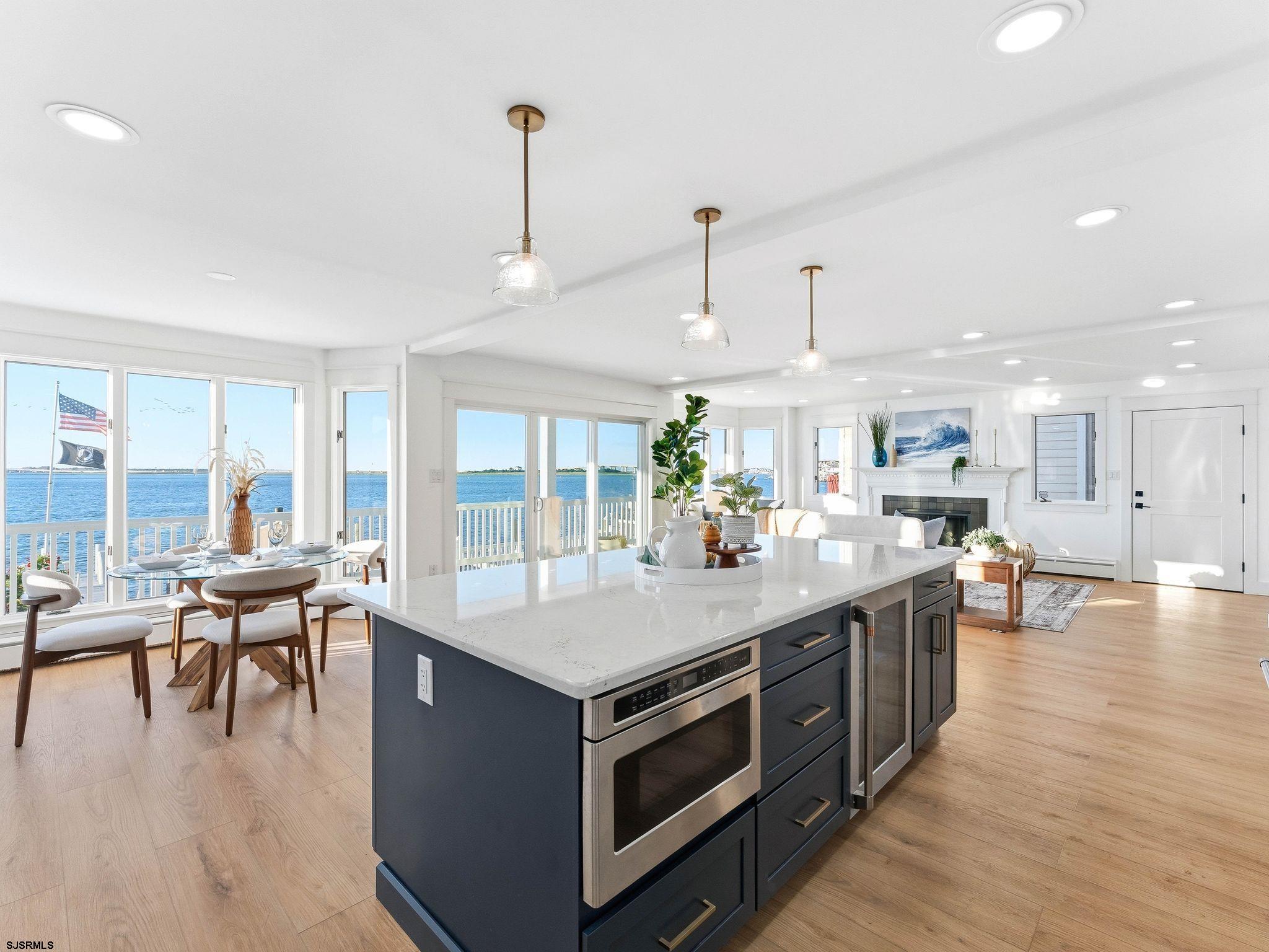 195 W 17th Street Unit: 1