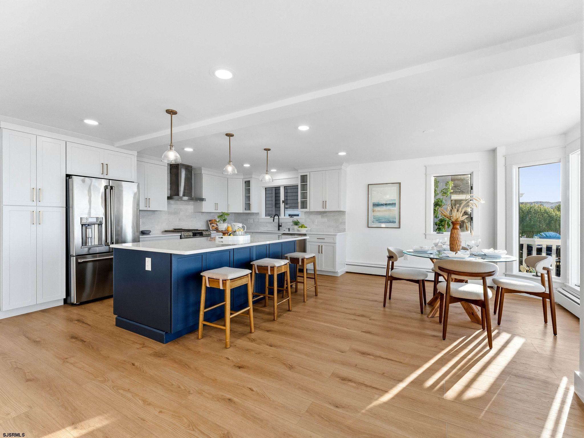 195 W 17th Street Unit: 1