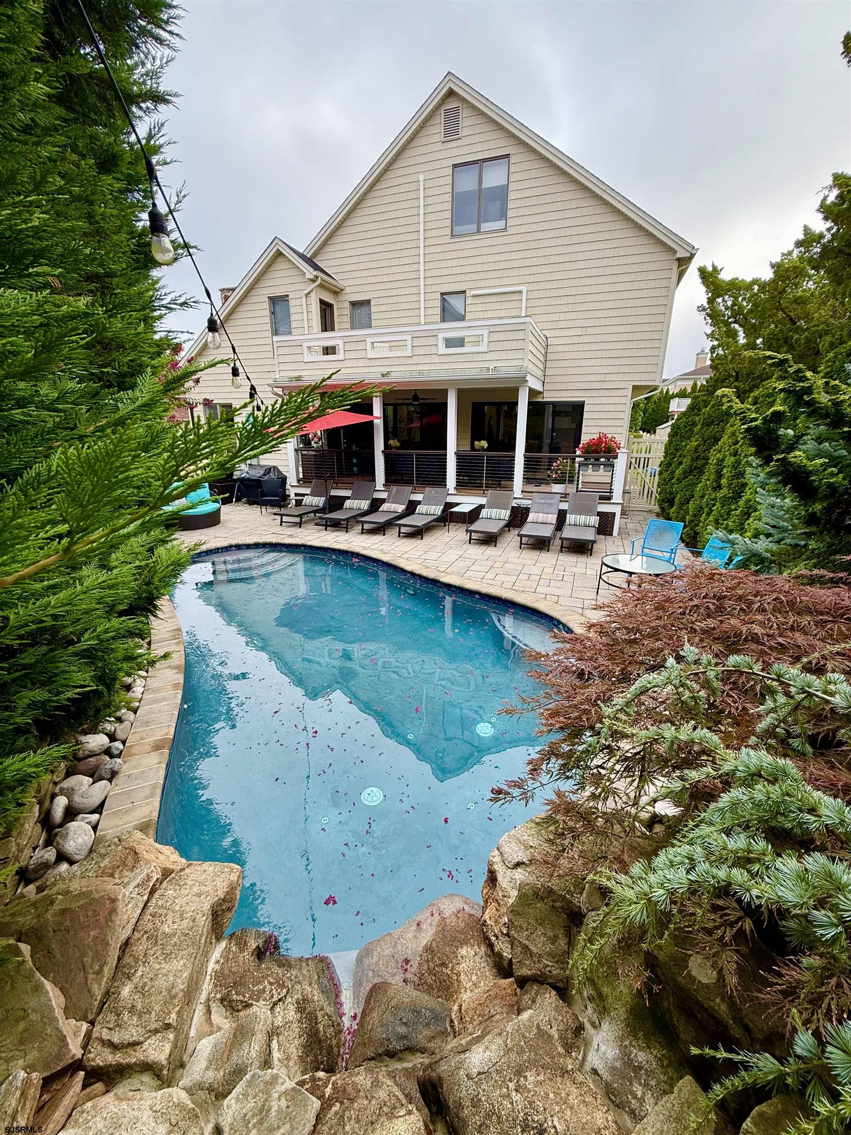 4 Brunswick Ct