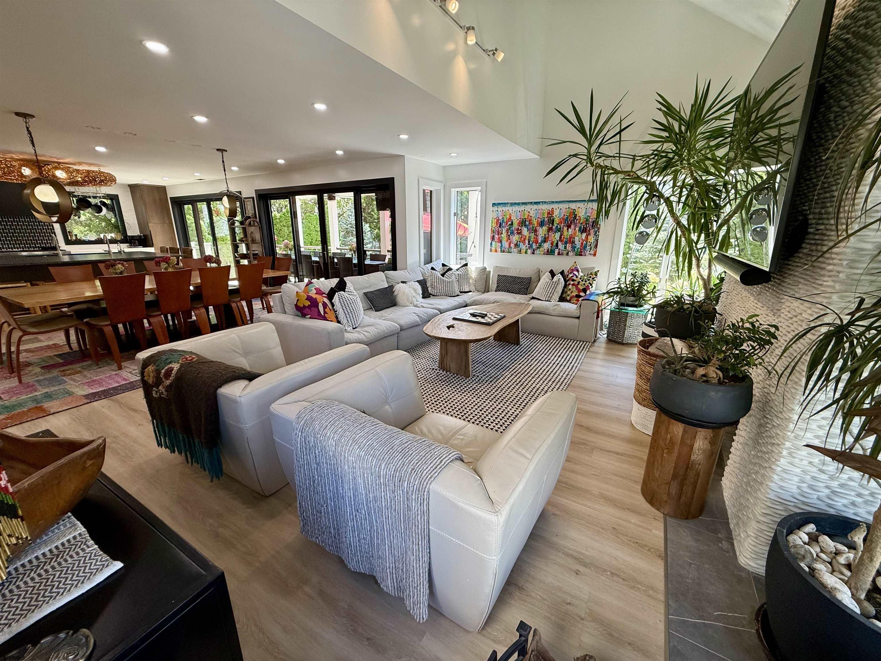 4 Brunswick Ct