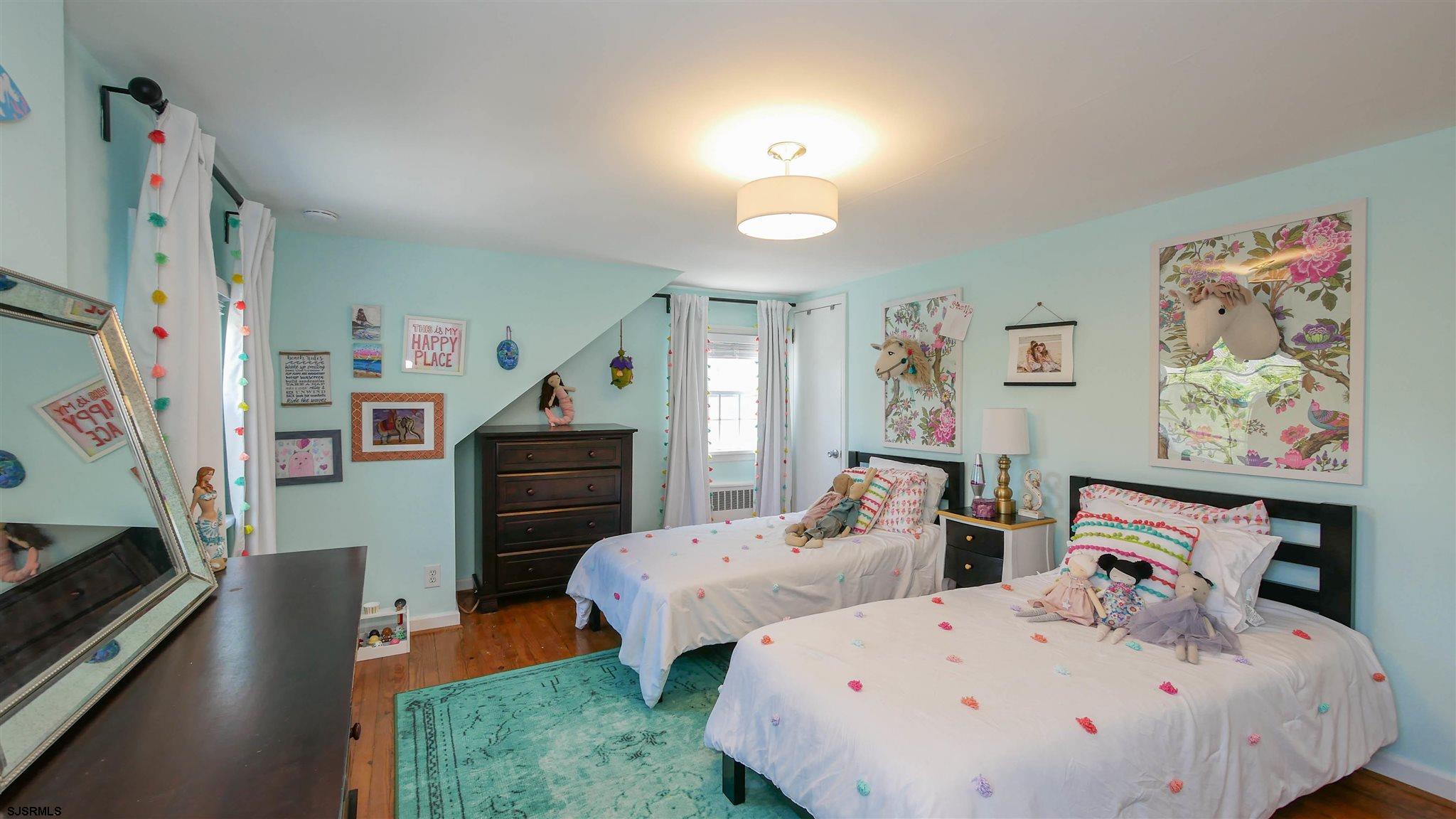 110 N Pembroke Ave