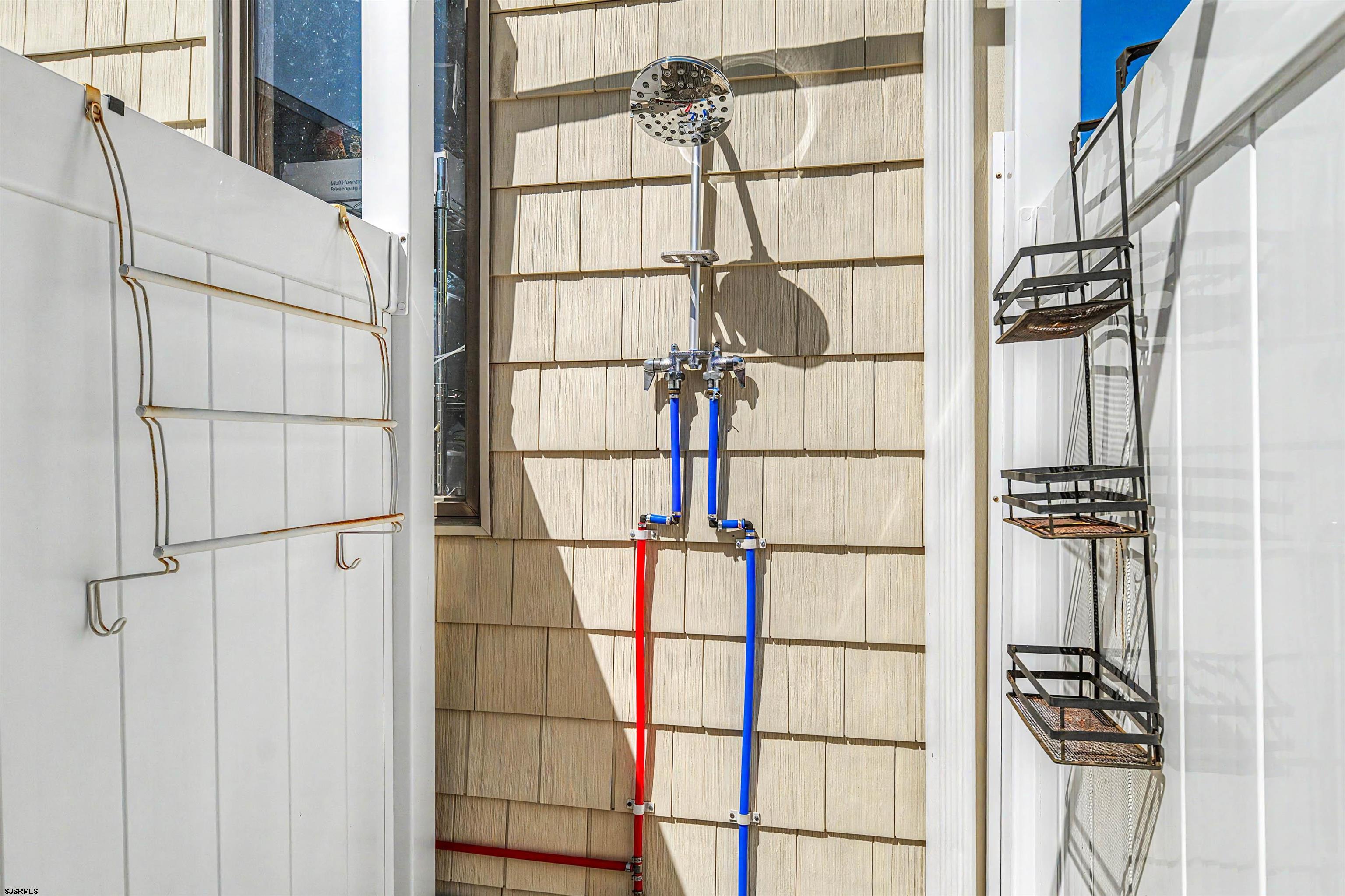 4 Brunswick Ct