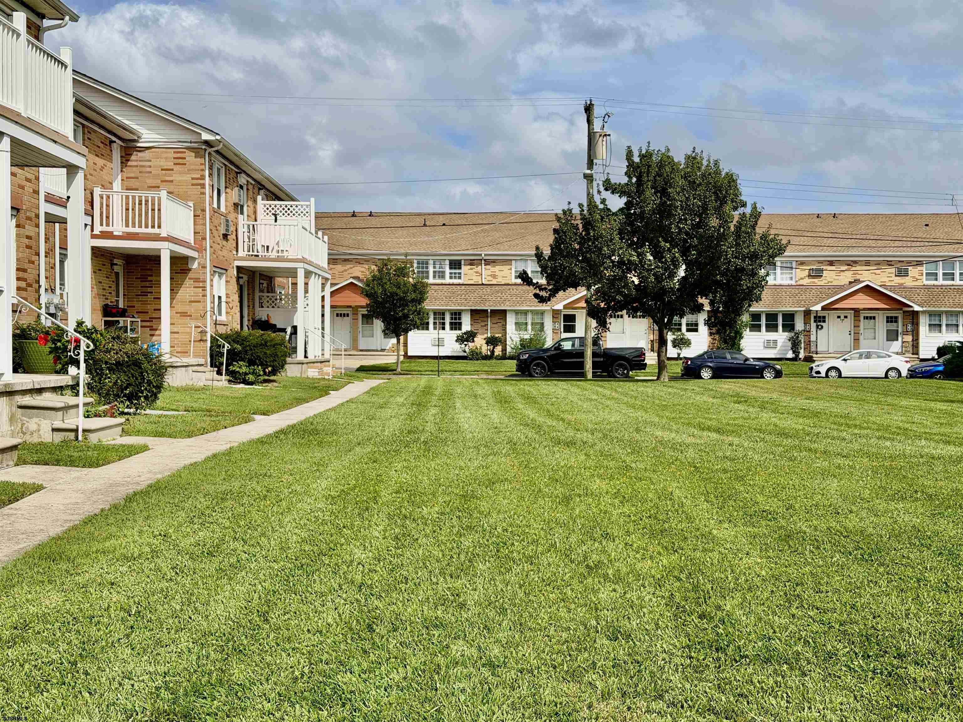 709 N Oxford Ave Unit: K4
