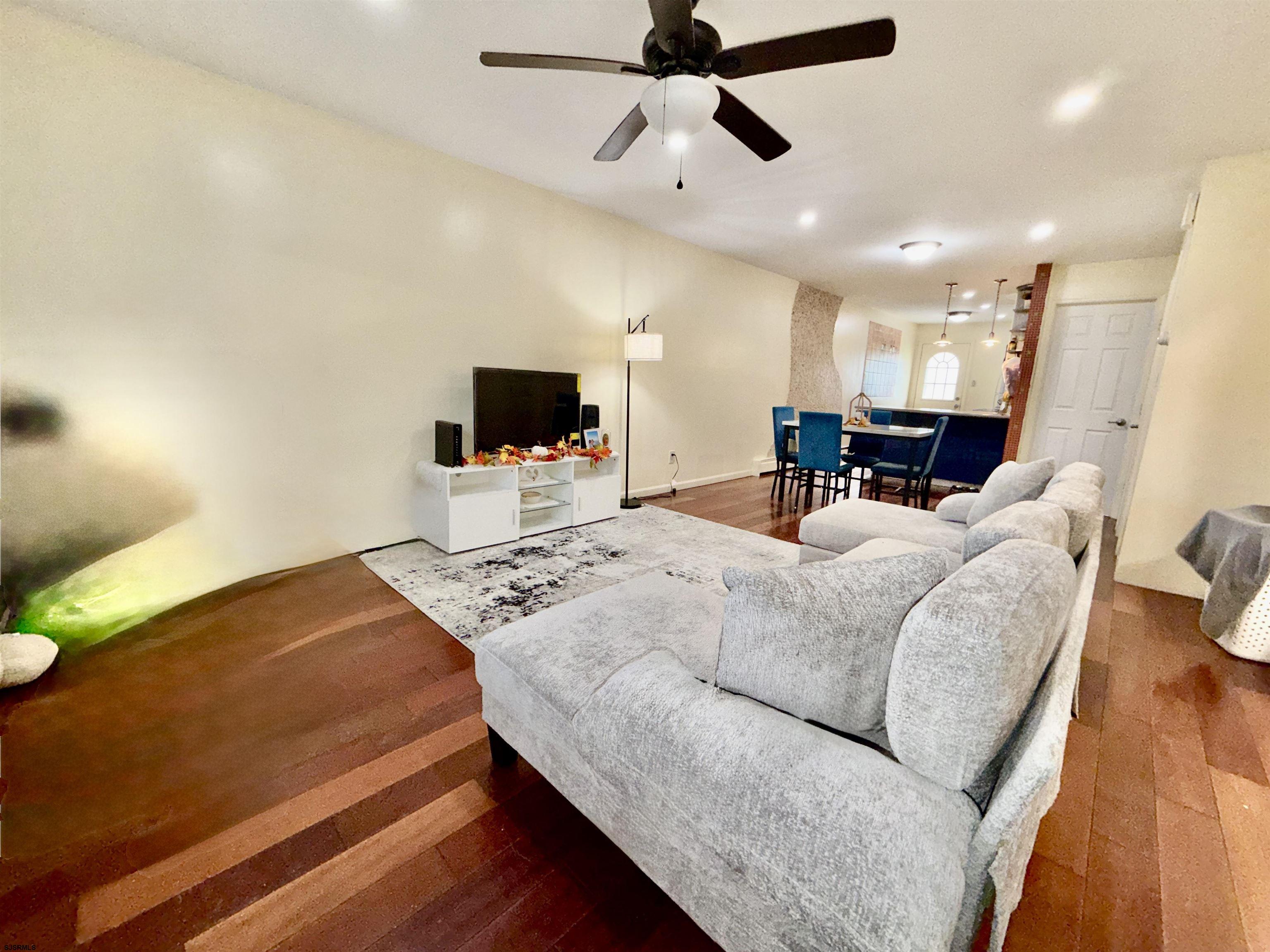 709 N Oxford Ave Unit: K4