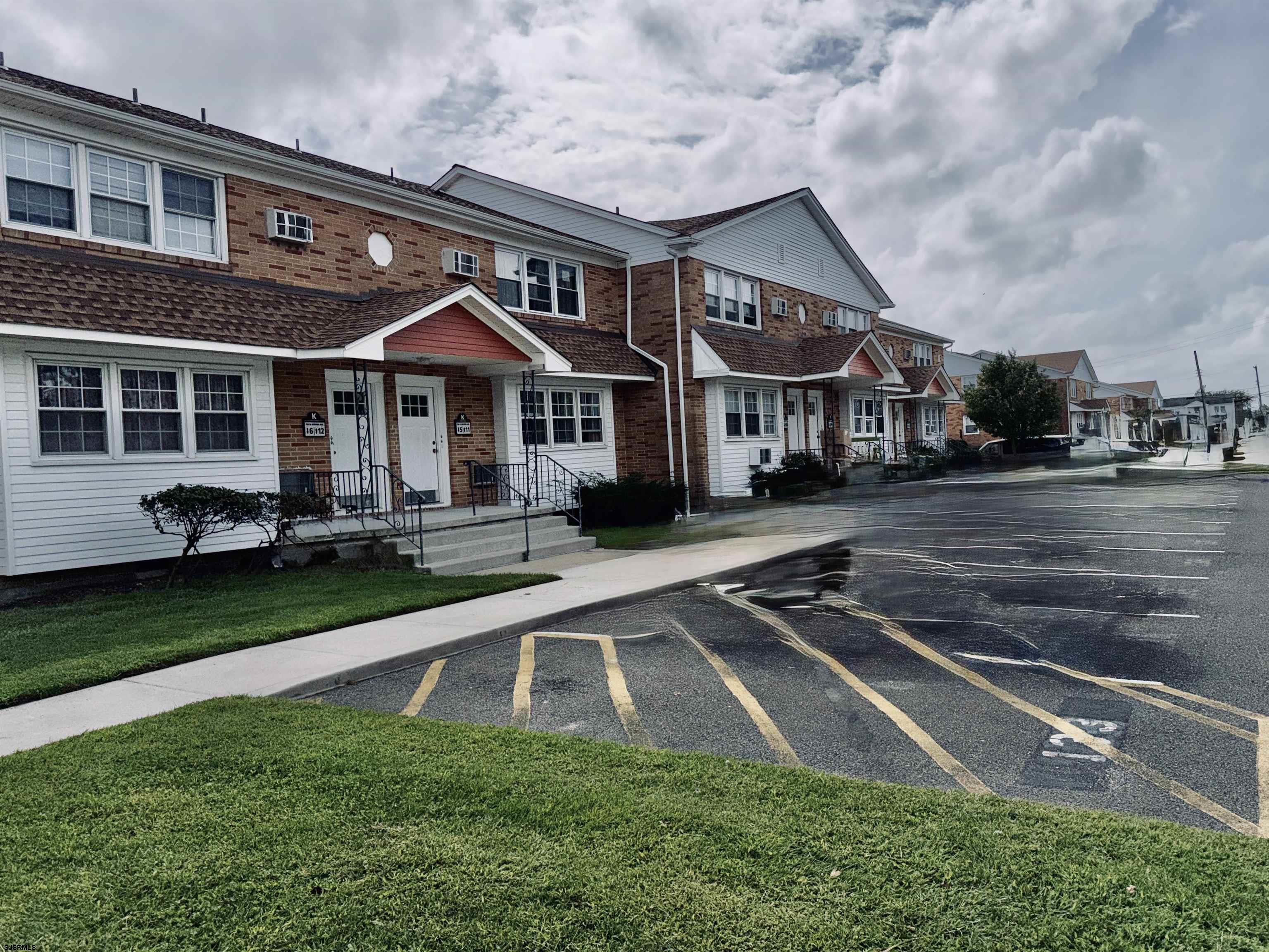 709 N Oxford Ave Unit: K4