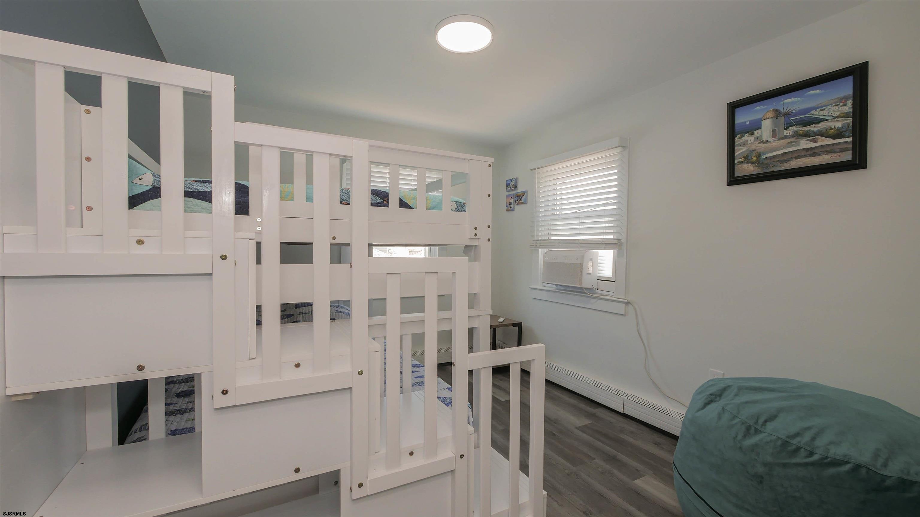 11 S Washington Ave