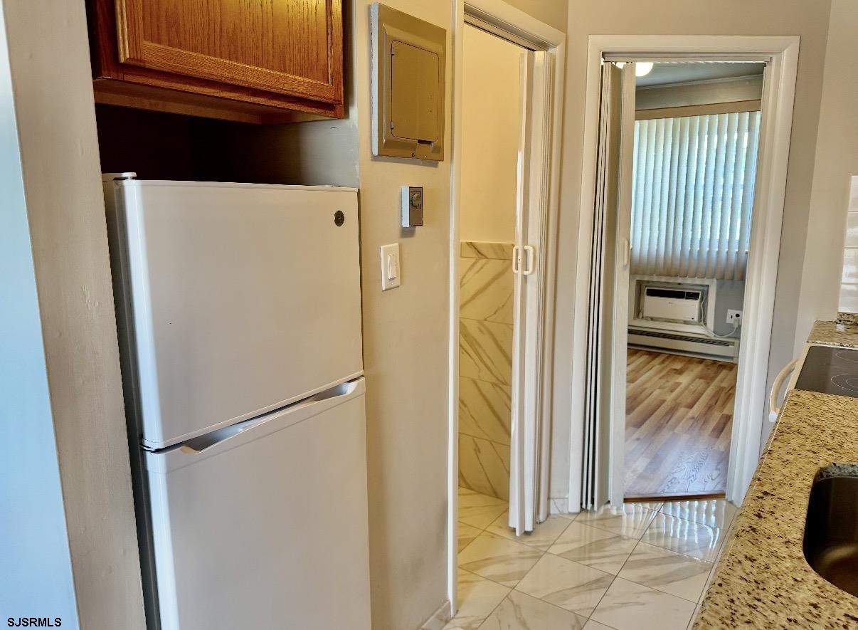 9600 Amherst Ave Unit: 3
