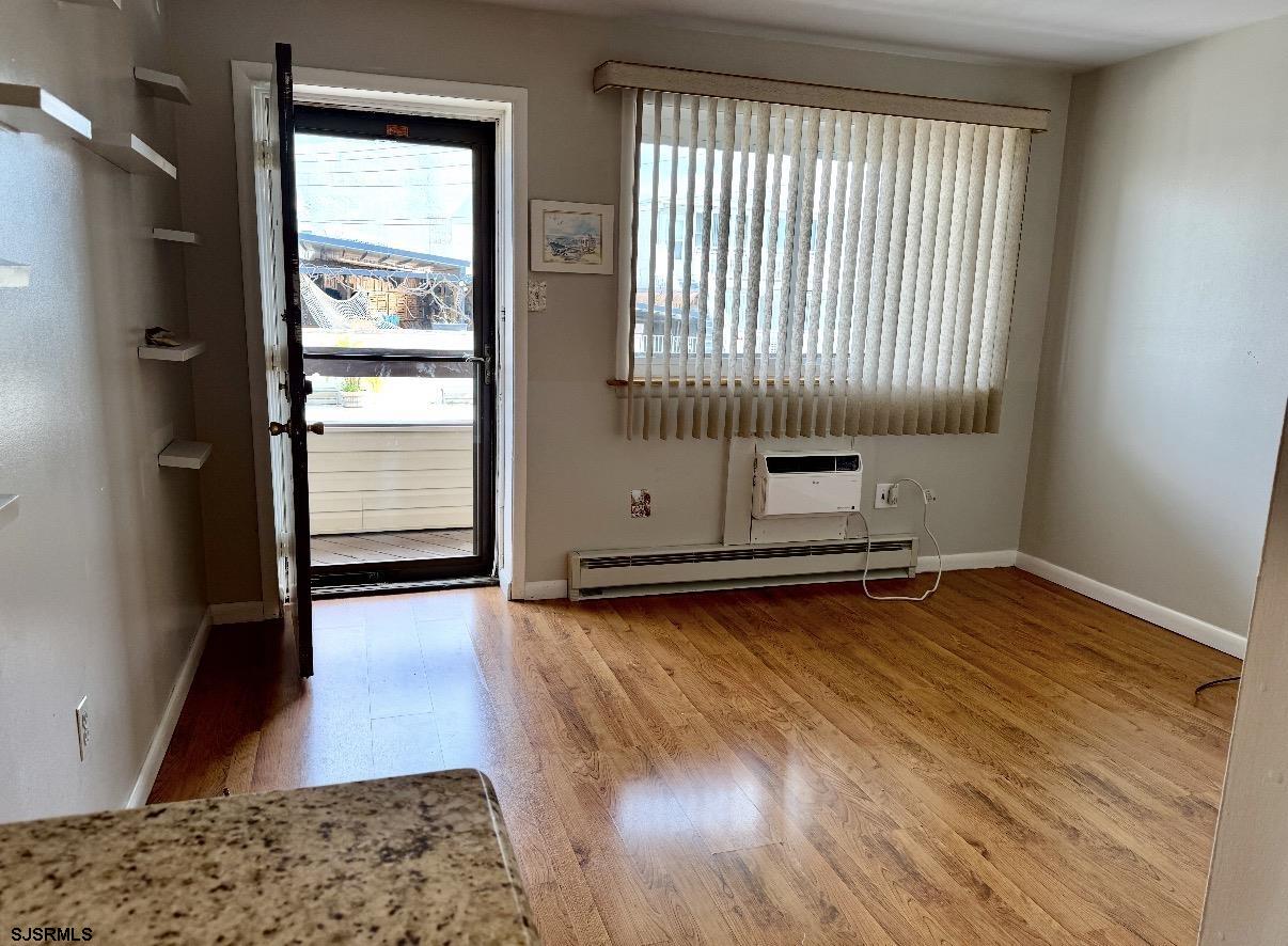 9600 Amherst Ave Unit: 3