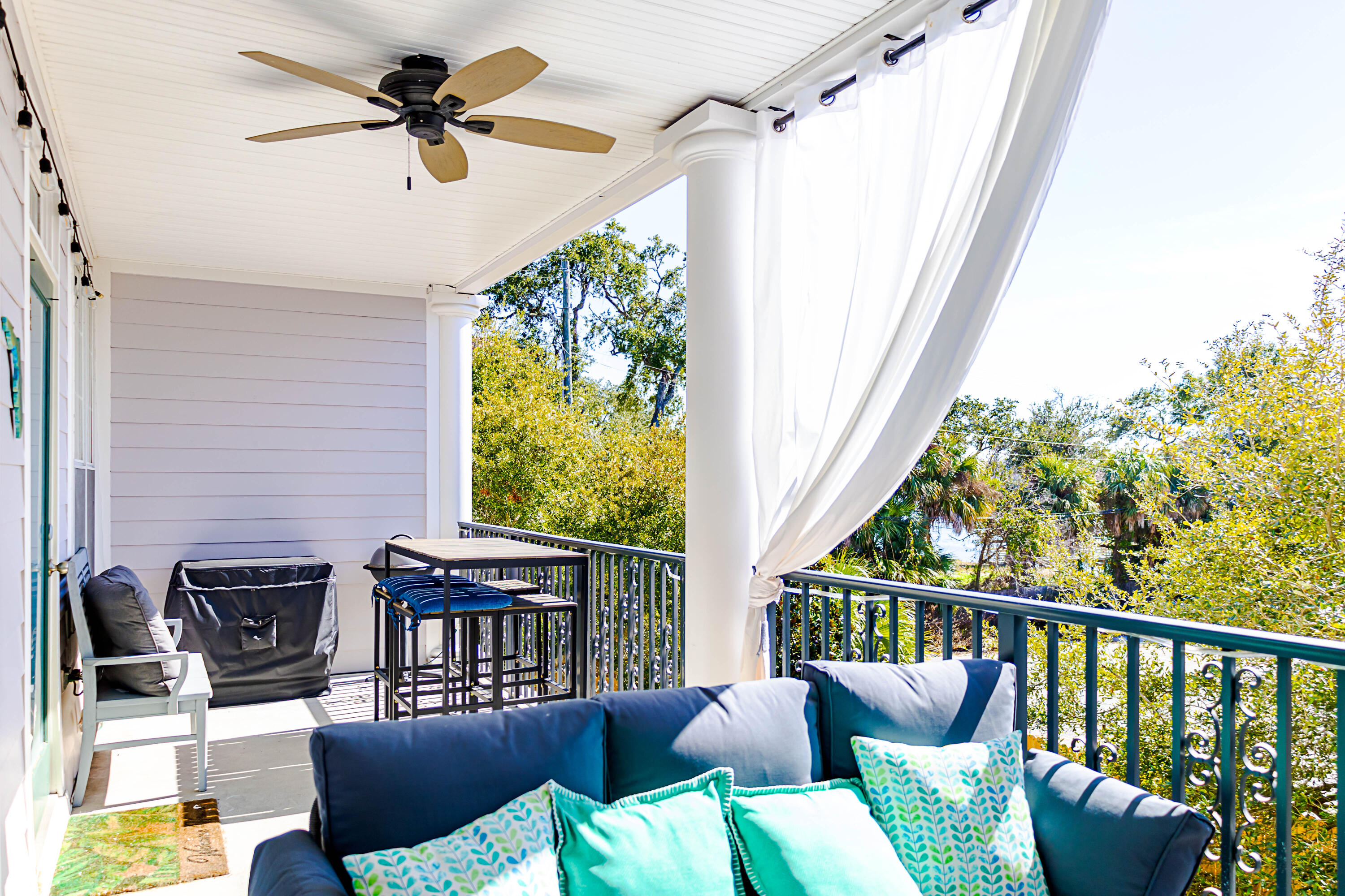 159 SE Brooks Street, UNIT 202