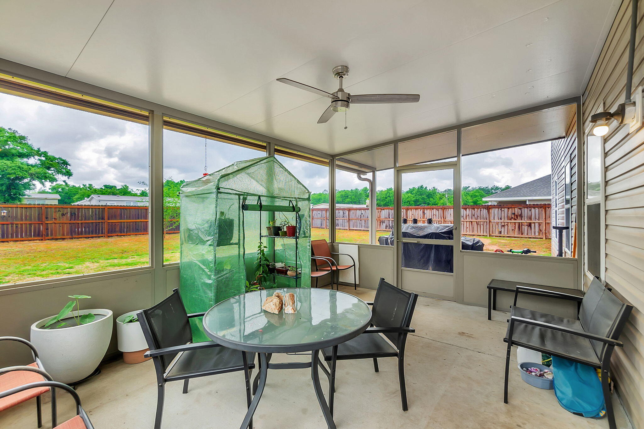 213 E Lockwood Way, DeFuniak Springs