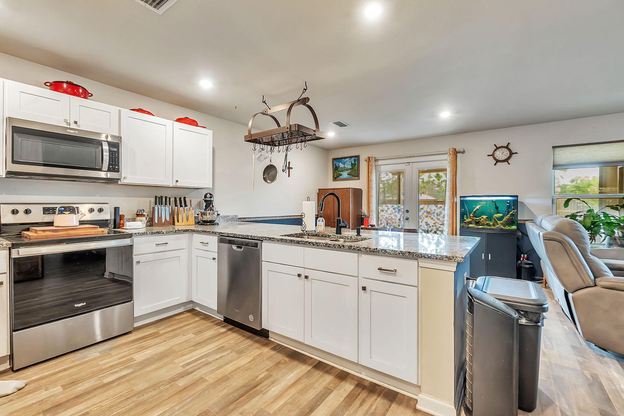 213 E Lockwood Way, DeFuniak Springs