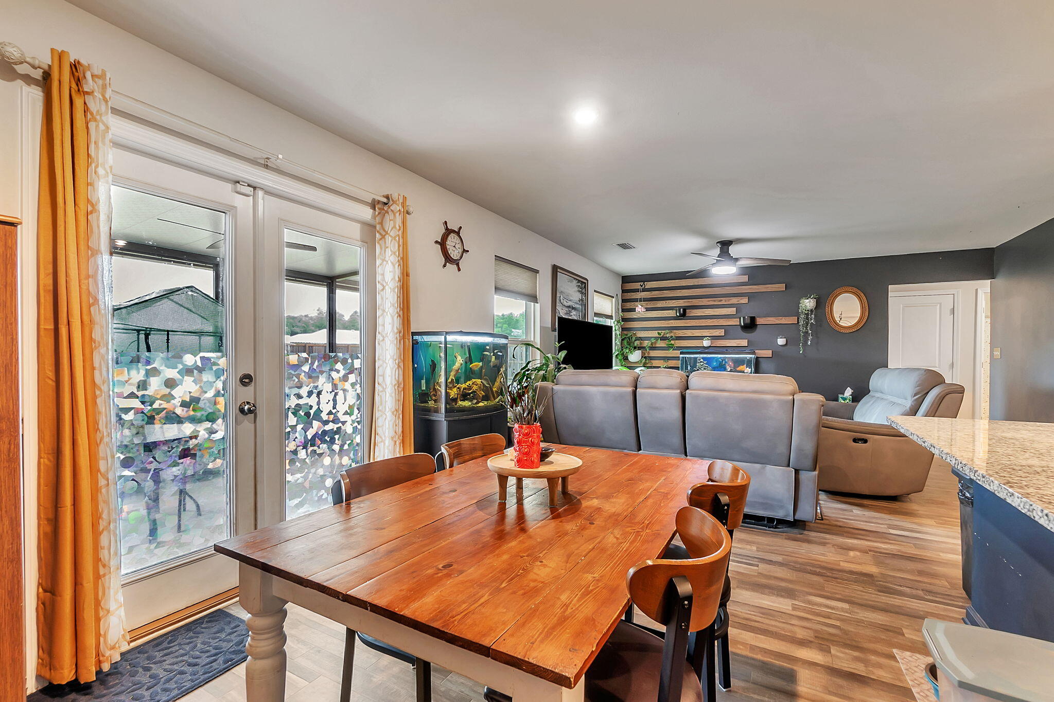 213 E Lockwood Way, DeFuniak Springs