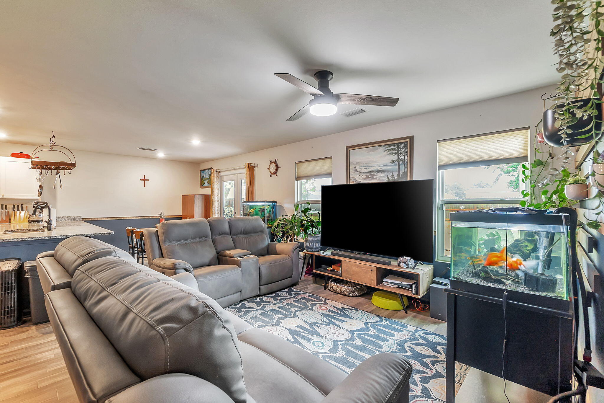 213 E Lockwood Way, DeFuniak Springs