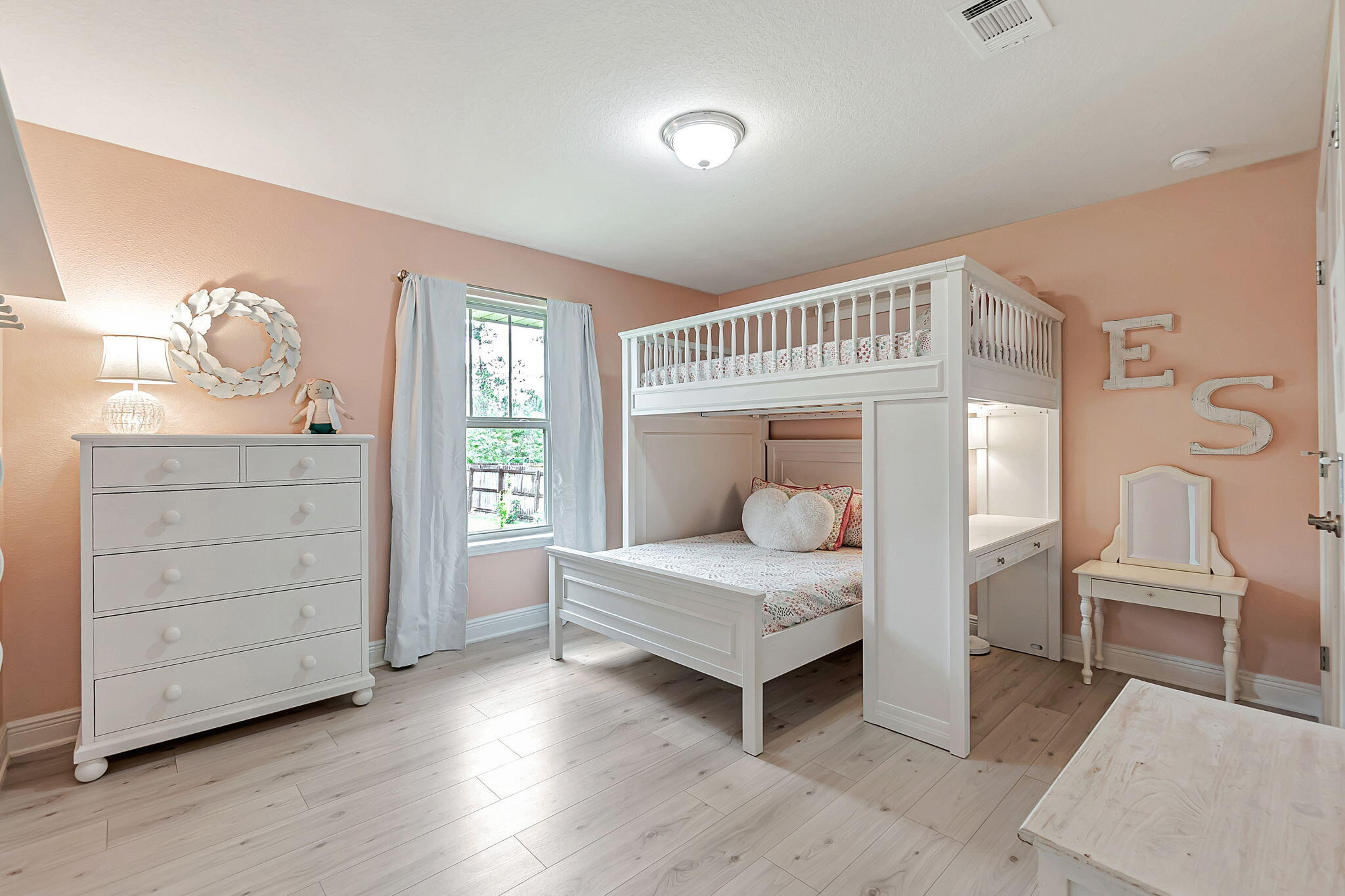 6562 Longview Street